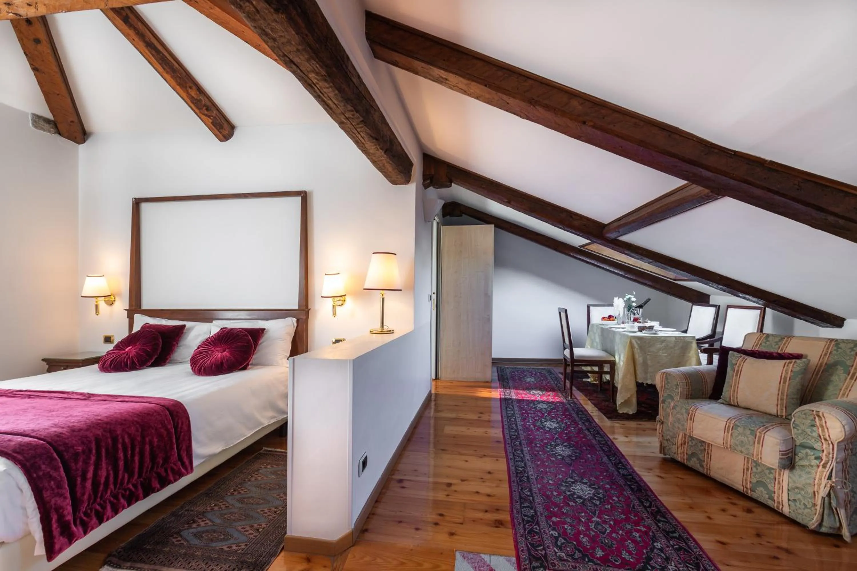 Photo of the whole room, Bed in A Tribute To Music Residenza