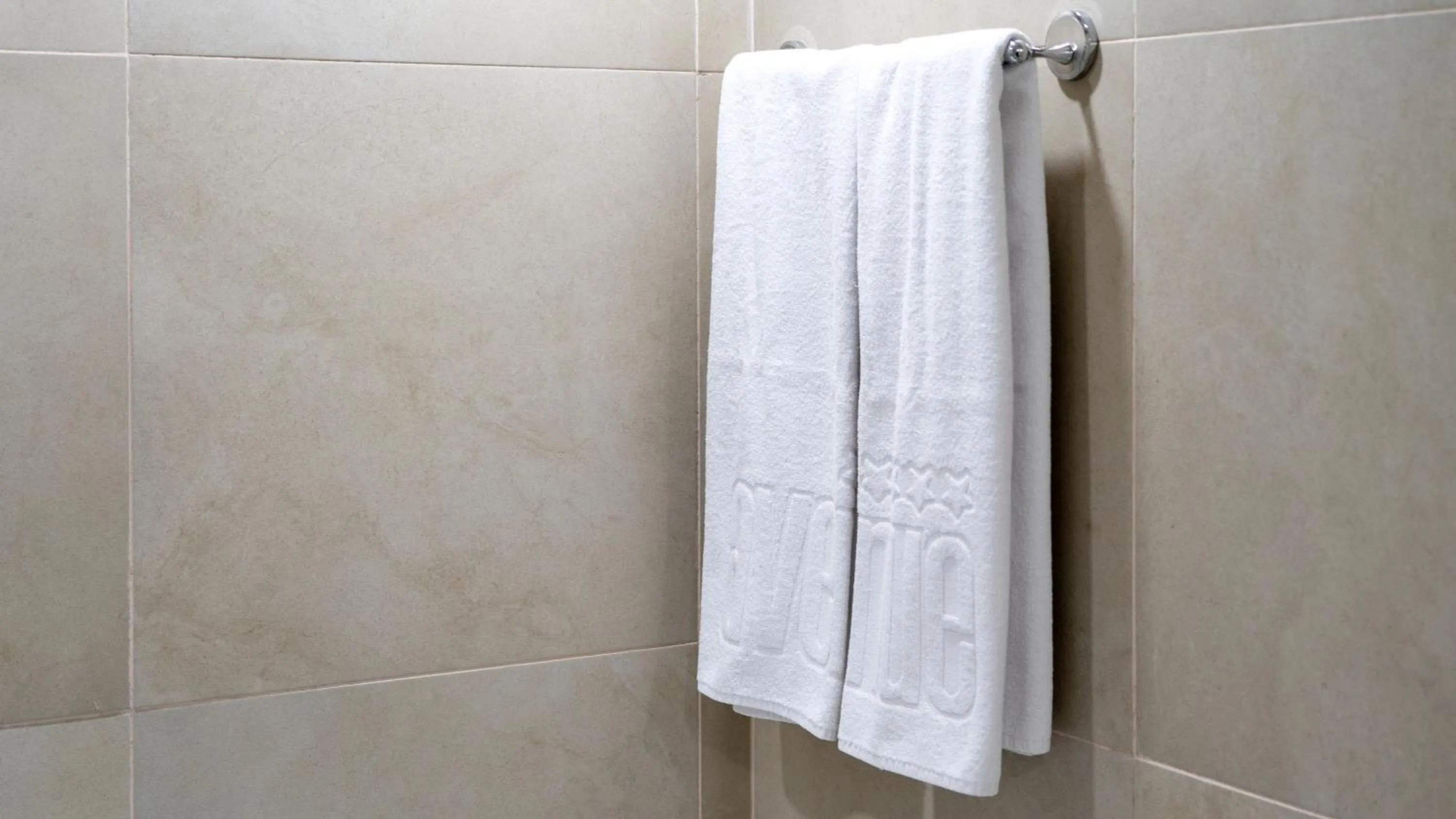 Bathroom in Sea View Apartments Olimp - Avenue Hotels