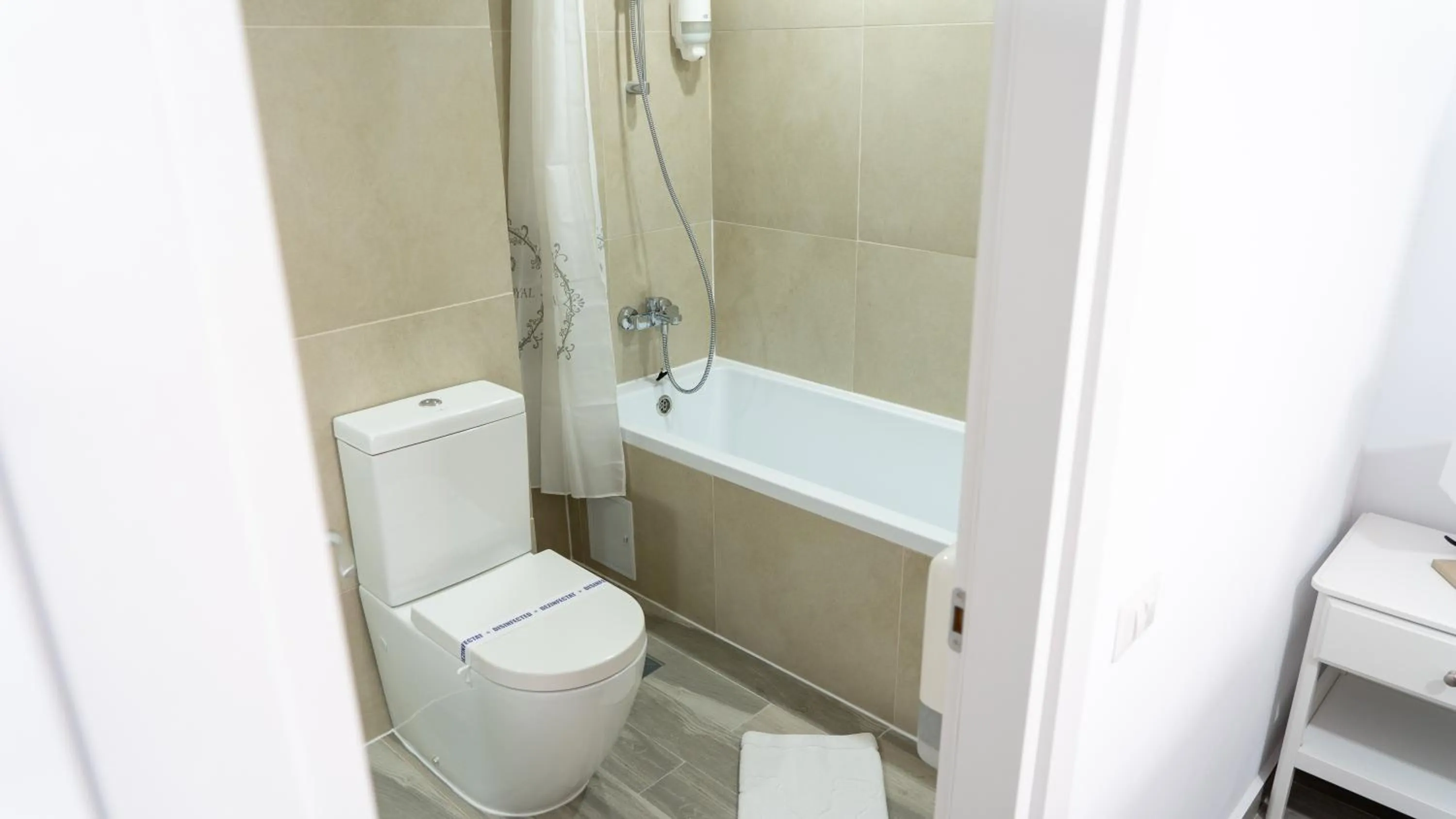 Bathroom in Sea View Apartments Olimp - Avenue Hotels