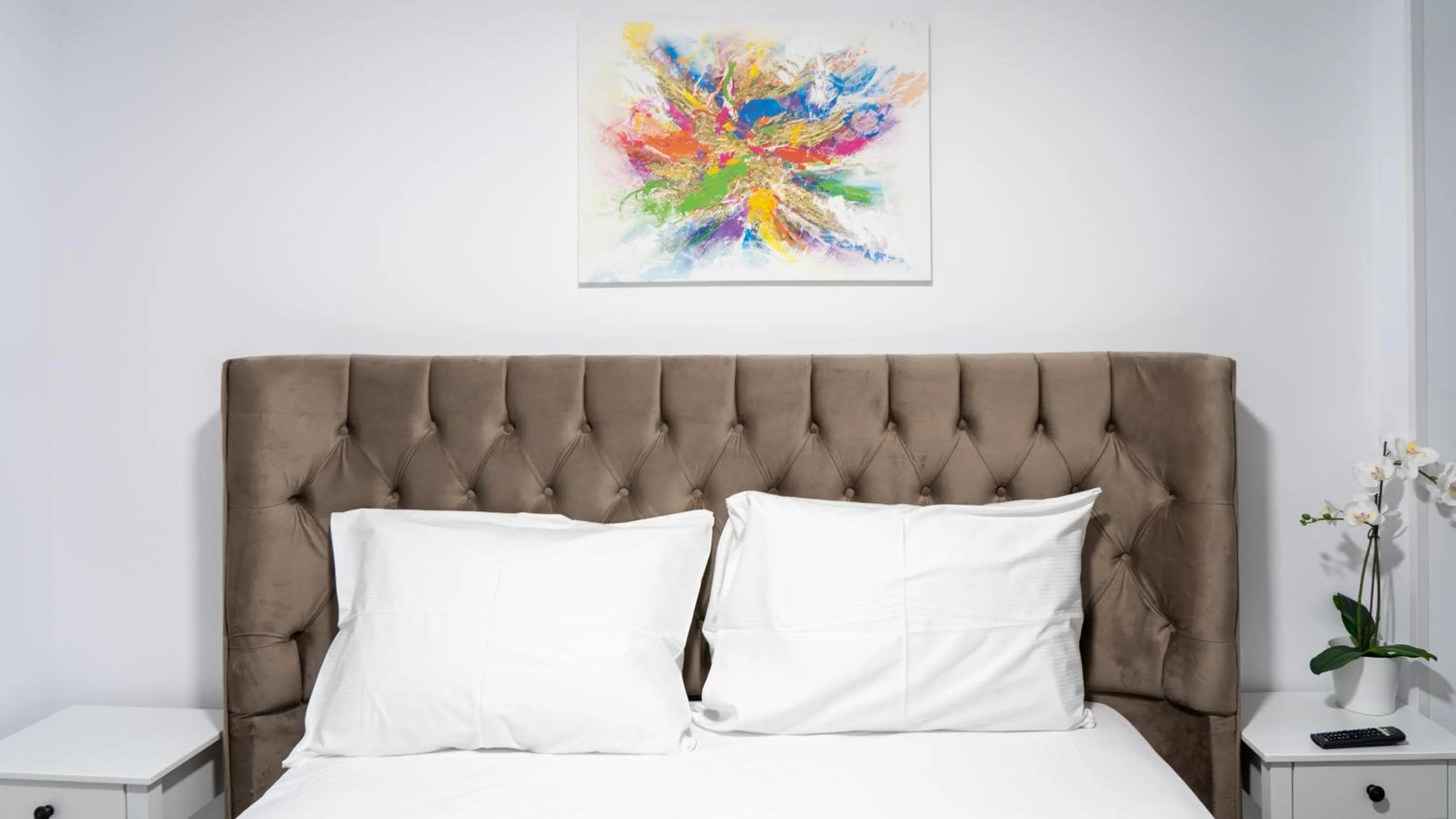 Bedroom, Bed in Sea View Apartments Olimp - Avenue Hotels