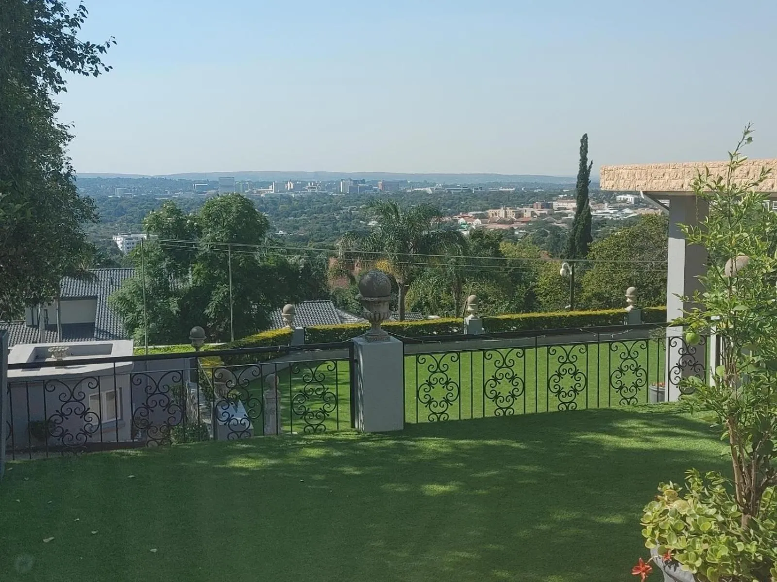 City view in 131 on Herbert Baker Boutique Hotel