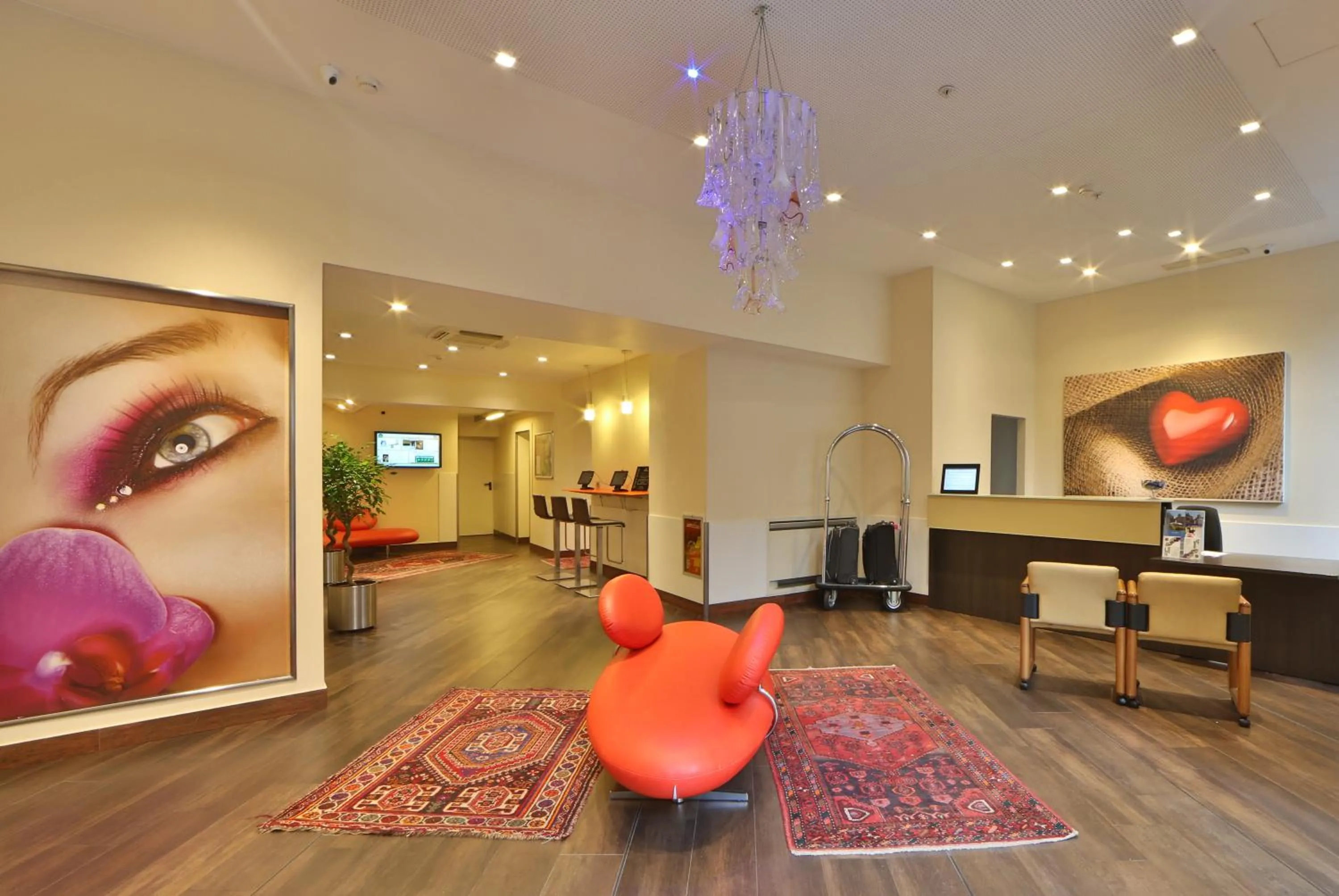 Lobby or reception in Best Western Plus City Hotel