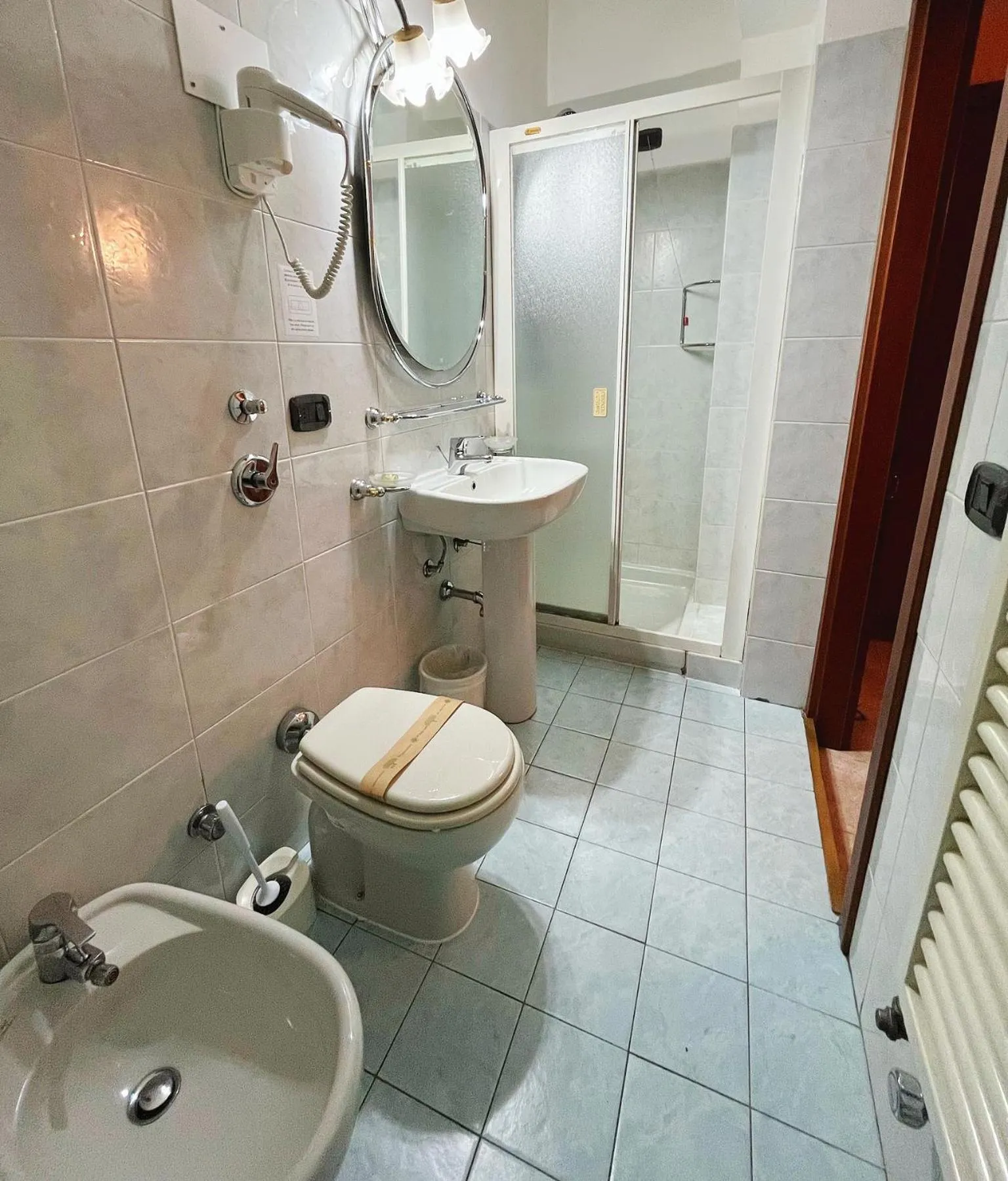 Toilet in Hotel Valganna