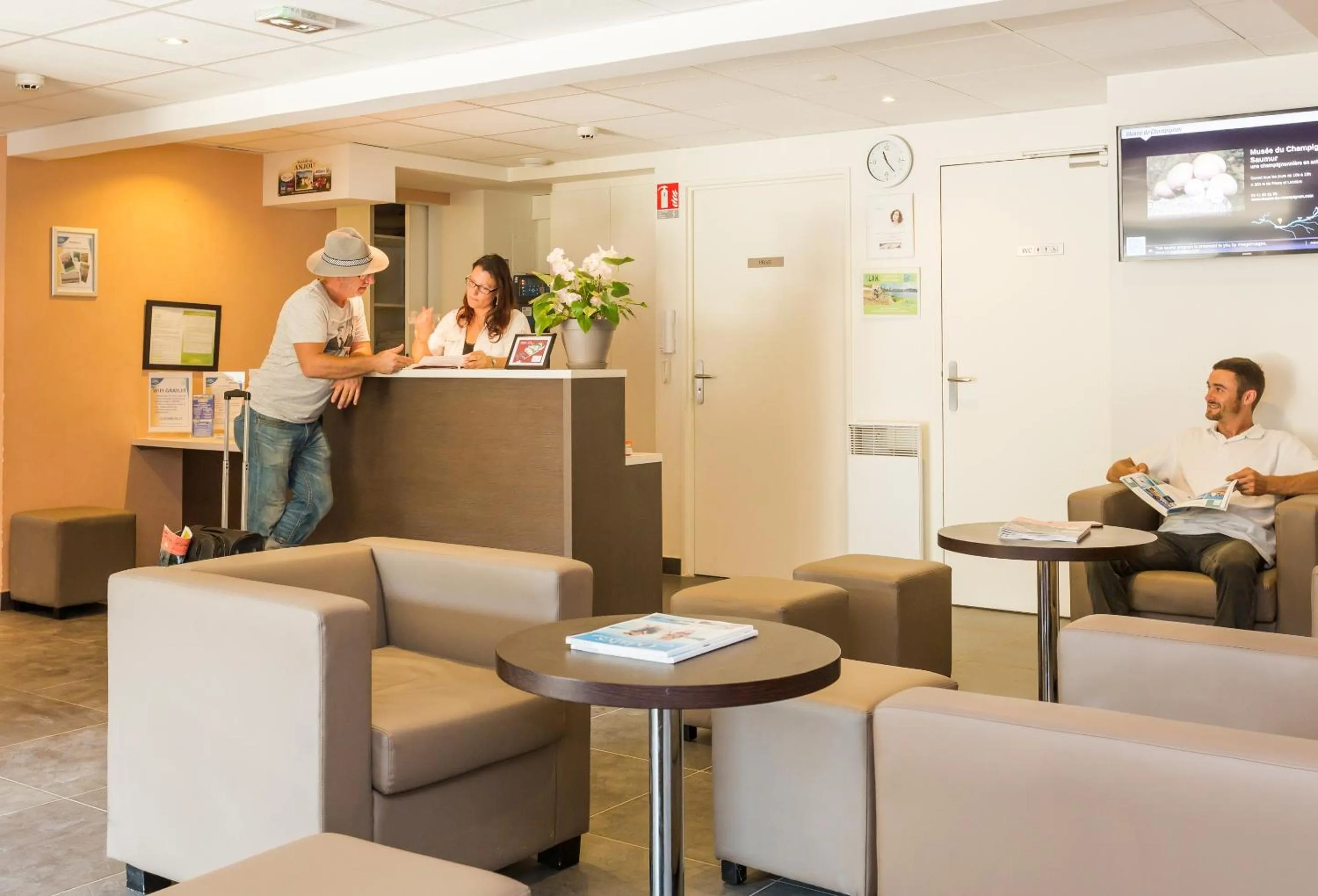 Lobby or reception in Résidence Odalys Le Clos Saint Michel