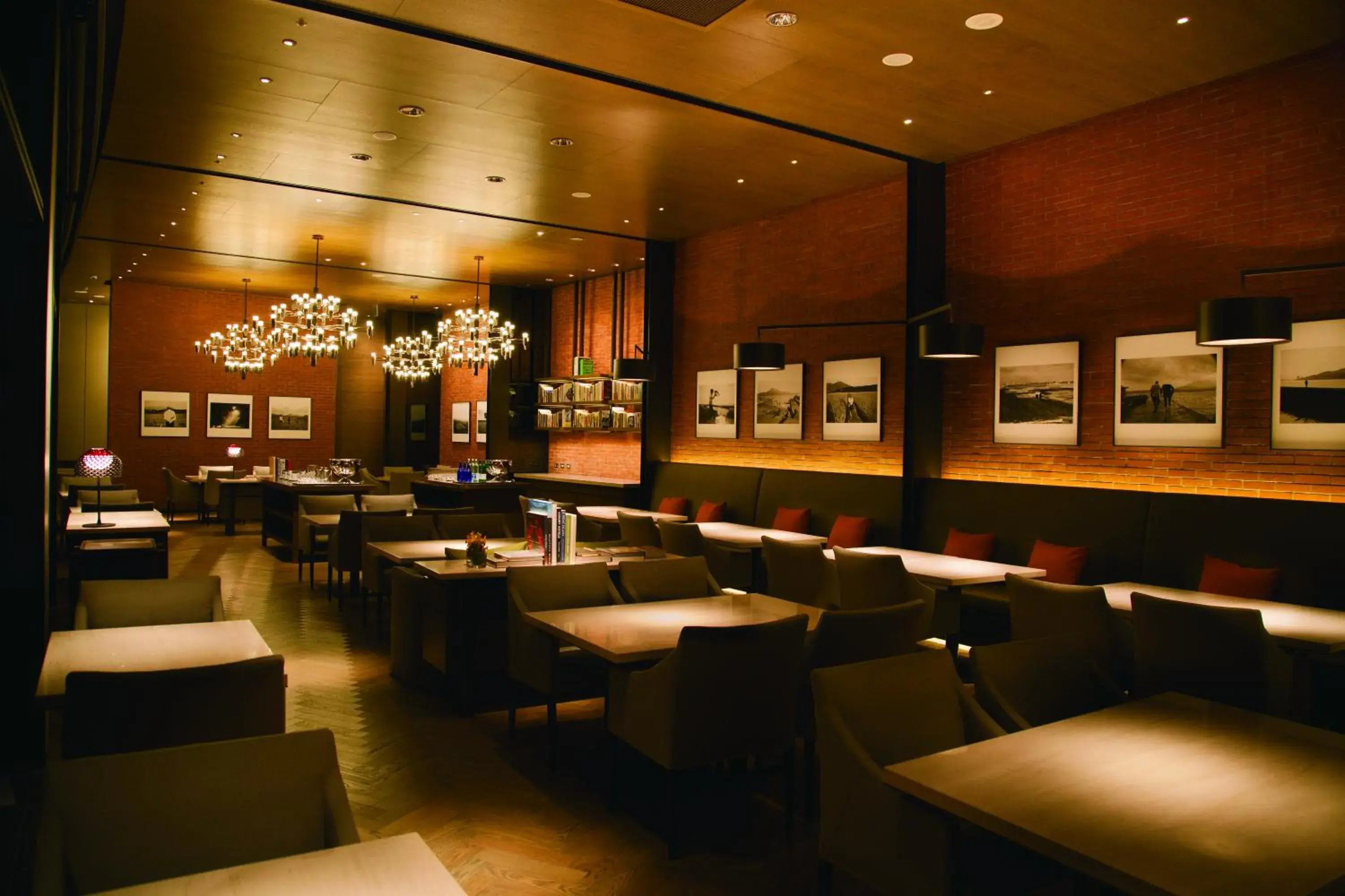 Restaurant/places to eat in Eslite Hotel Restaurant/places to eat in Eslite Hotel