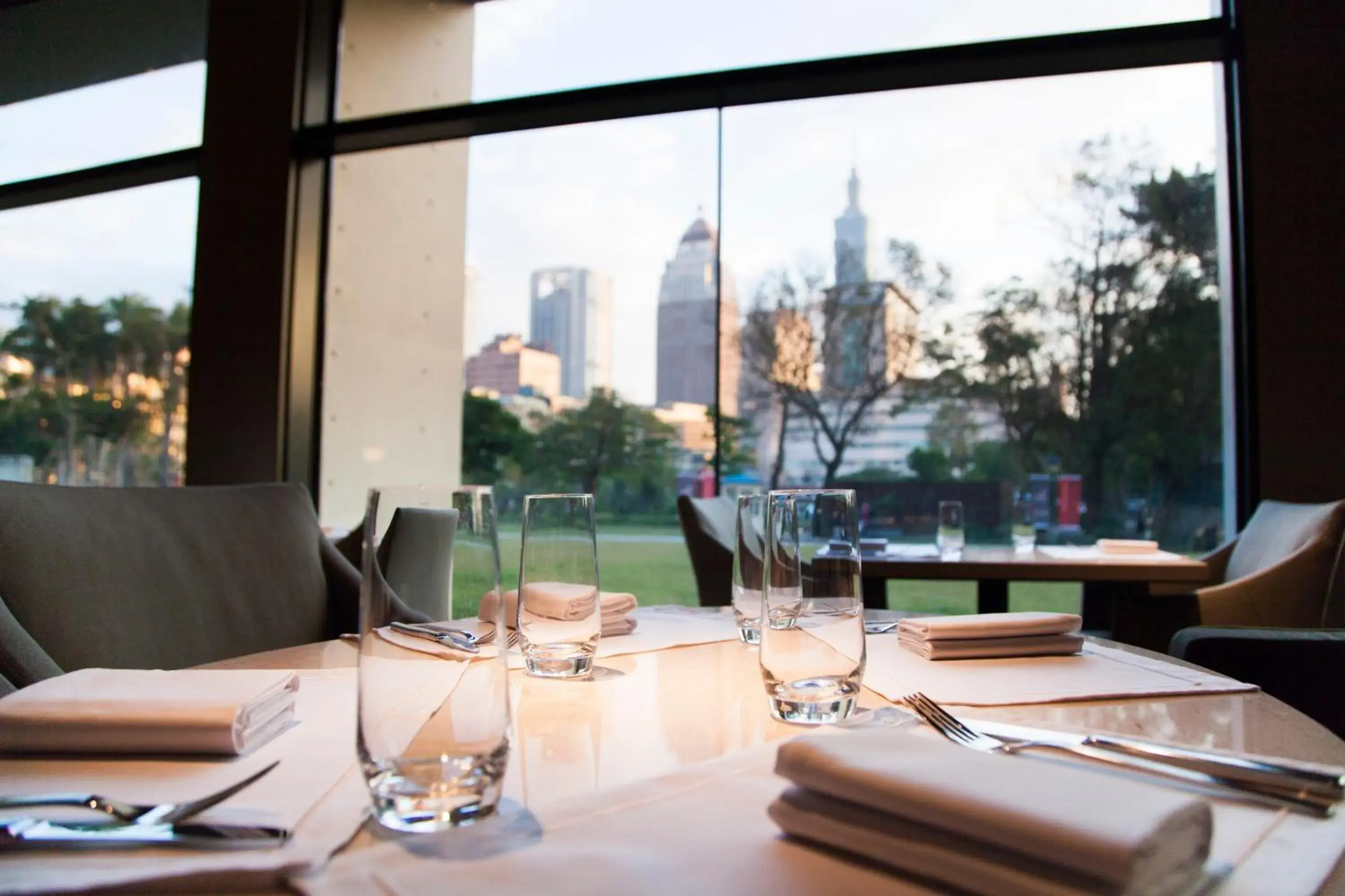 Restaurant/places to eat in Eslite Hotel Restaurant/places to eat in Eslite Hotel