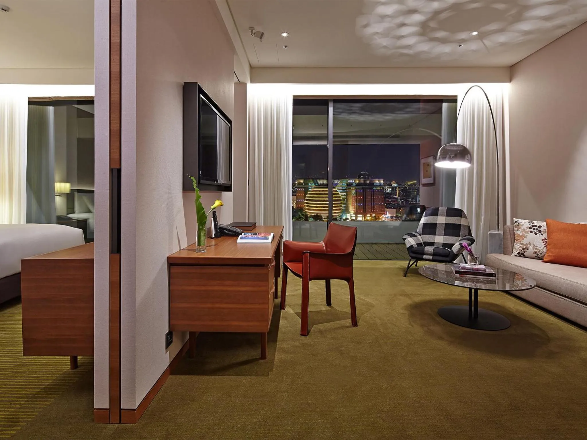 Living room, Bed in Eslite Hotel