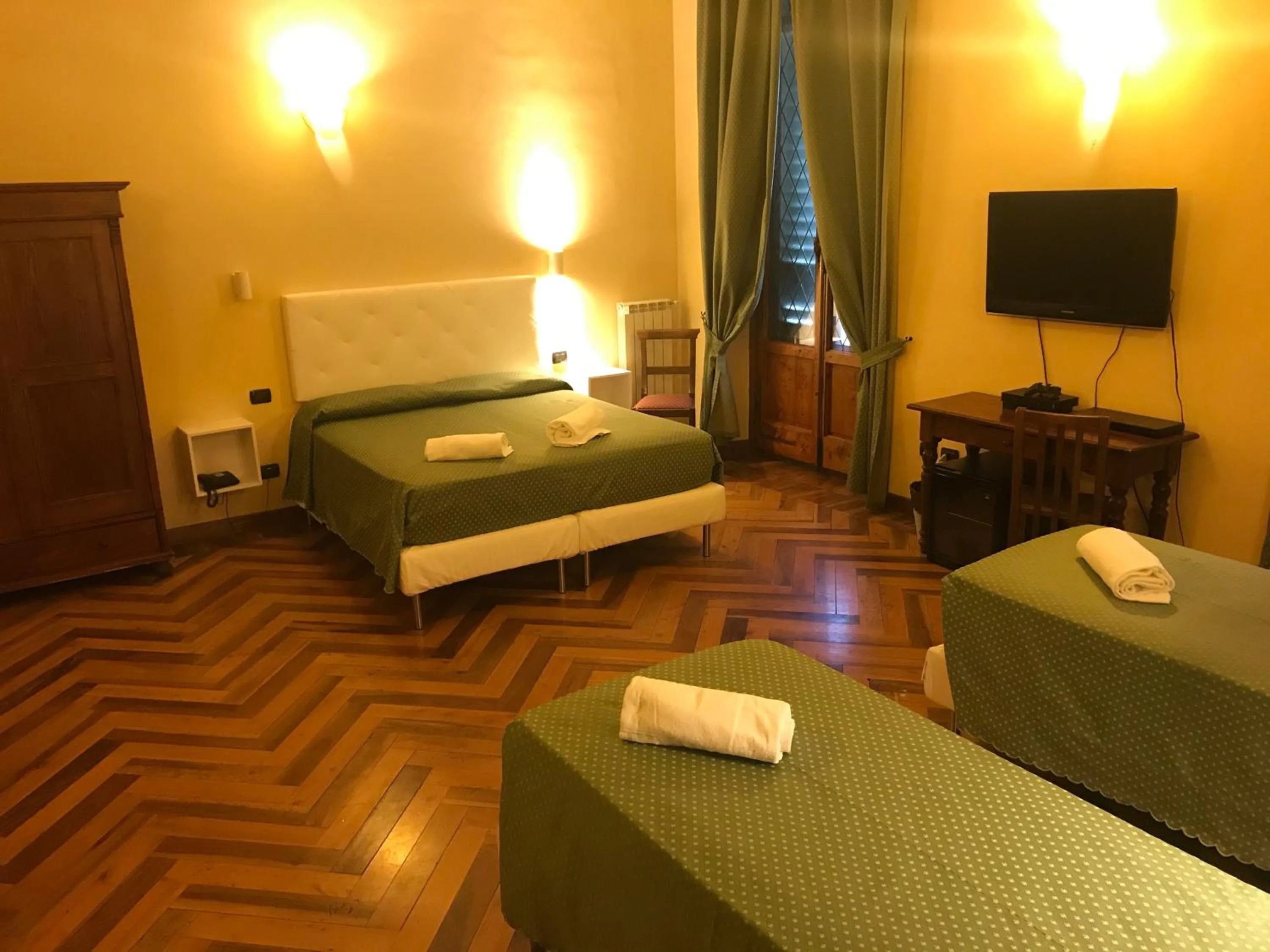 Photo of the whole room, Bed in Hotel Giglio