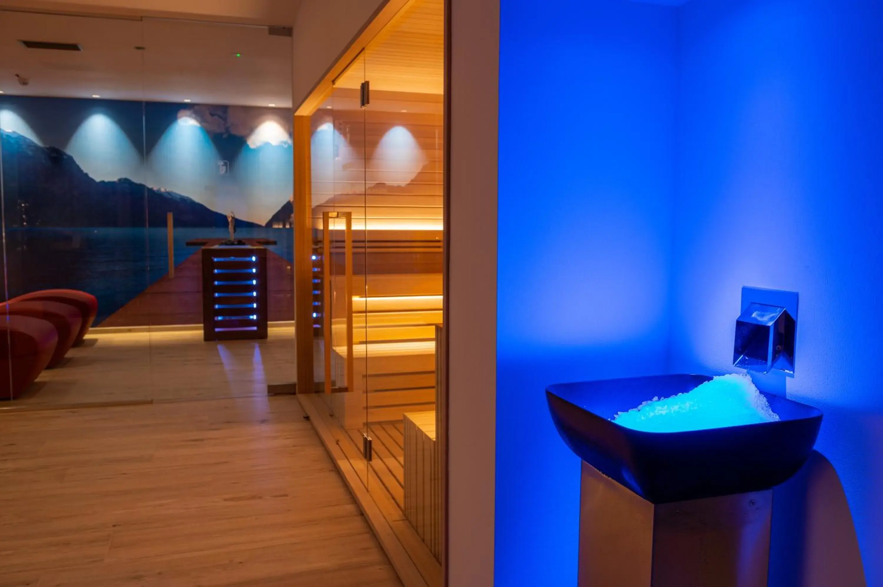 Spa and wellness centre/facilities in Lake Front Hotel Mirage Spa and wellness centre/facilities in Lake Front Hotel Mirage