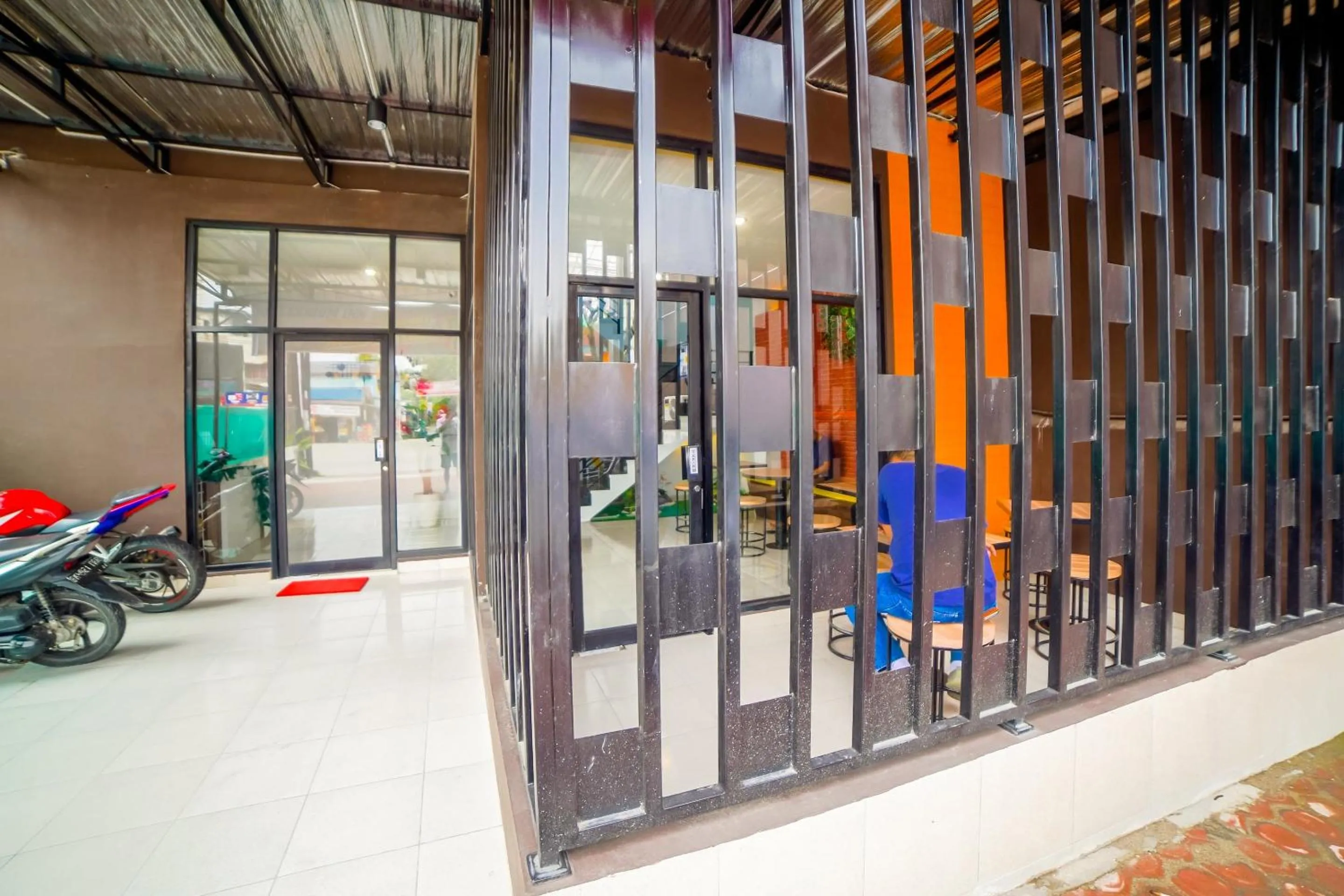 Facade/entrance in Capital O 90874 Millenium Inn 2