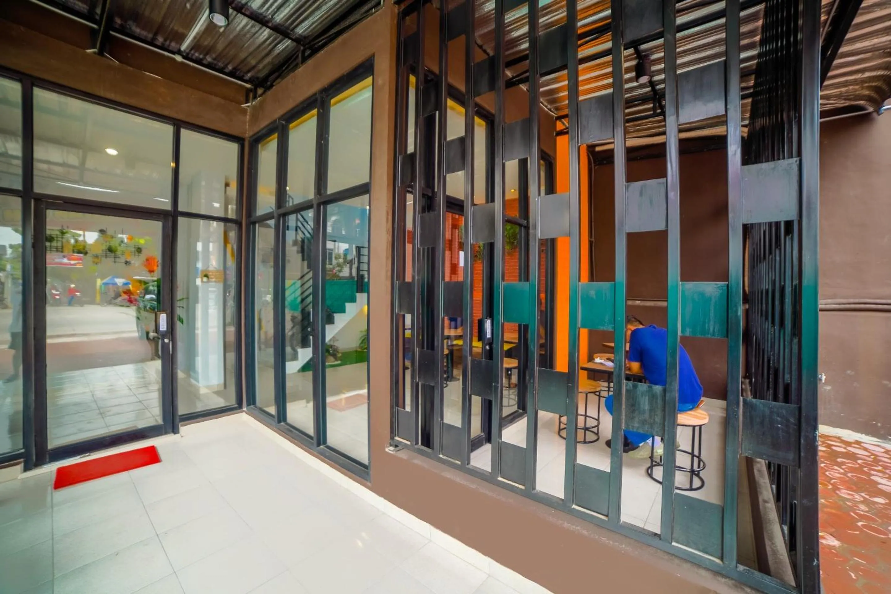 Facade/entrance in Capital O 90874 Millenium Inn 2