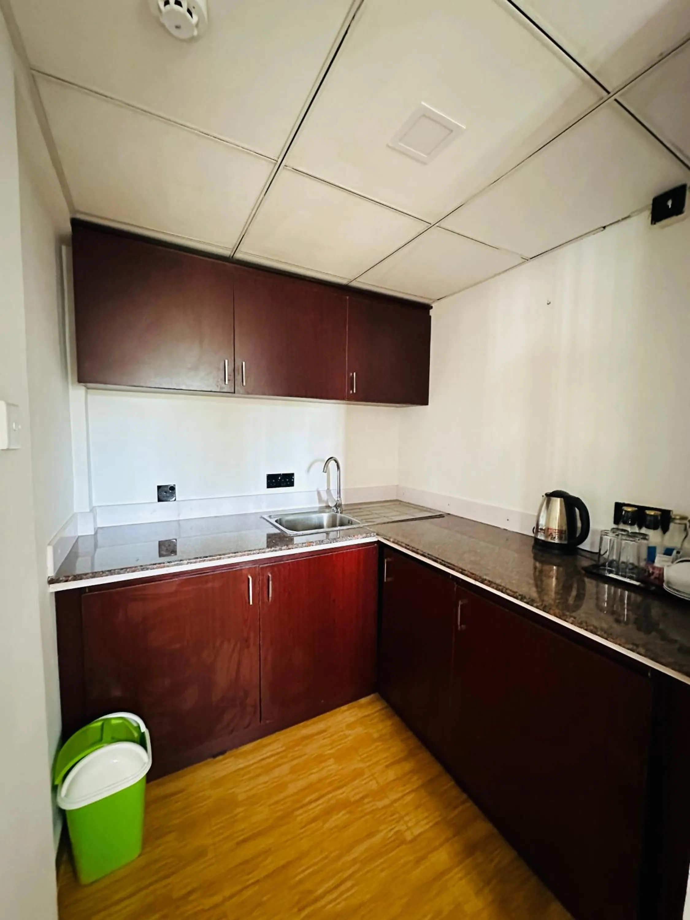 Coffee/tea facilities in Moi Ella by DBI