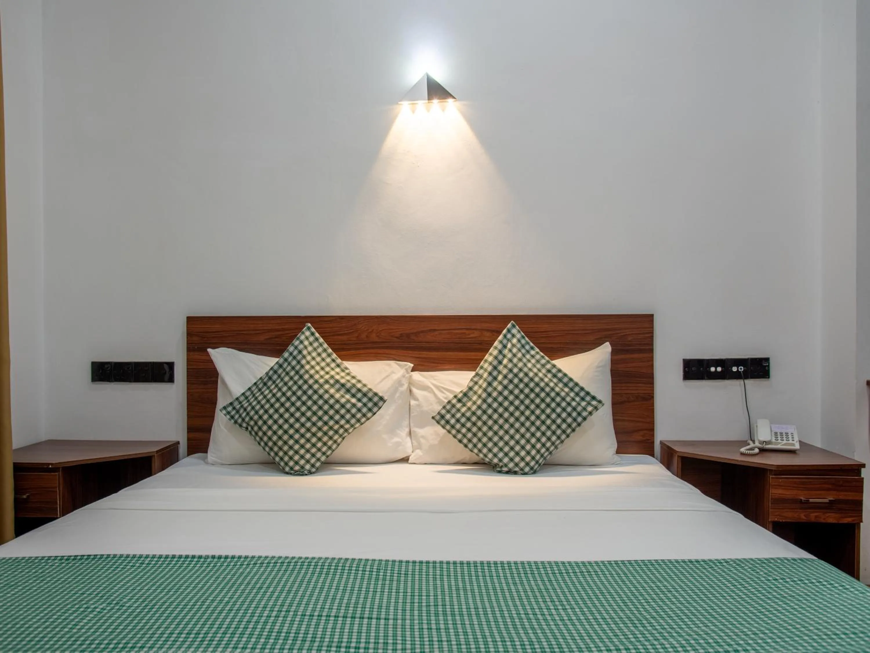 Bed in Moi Ella by DBI