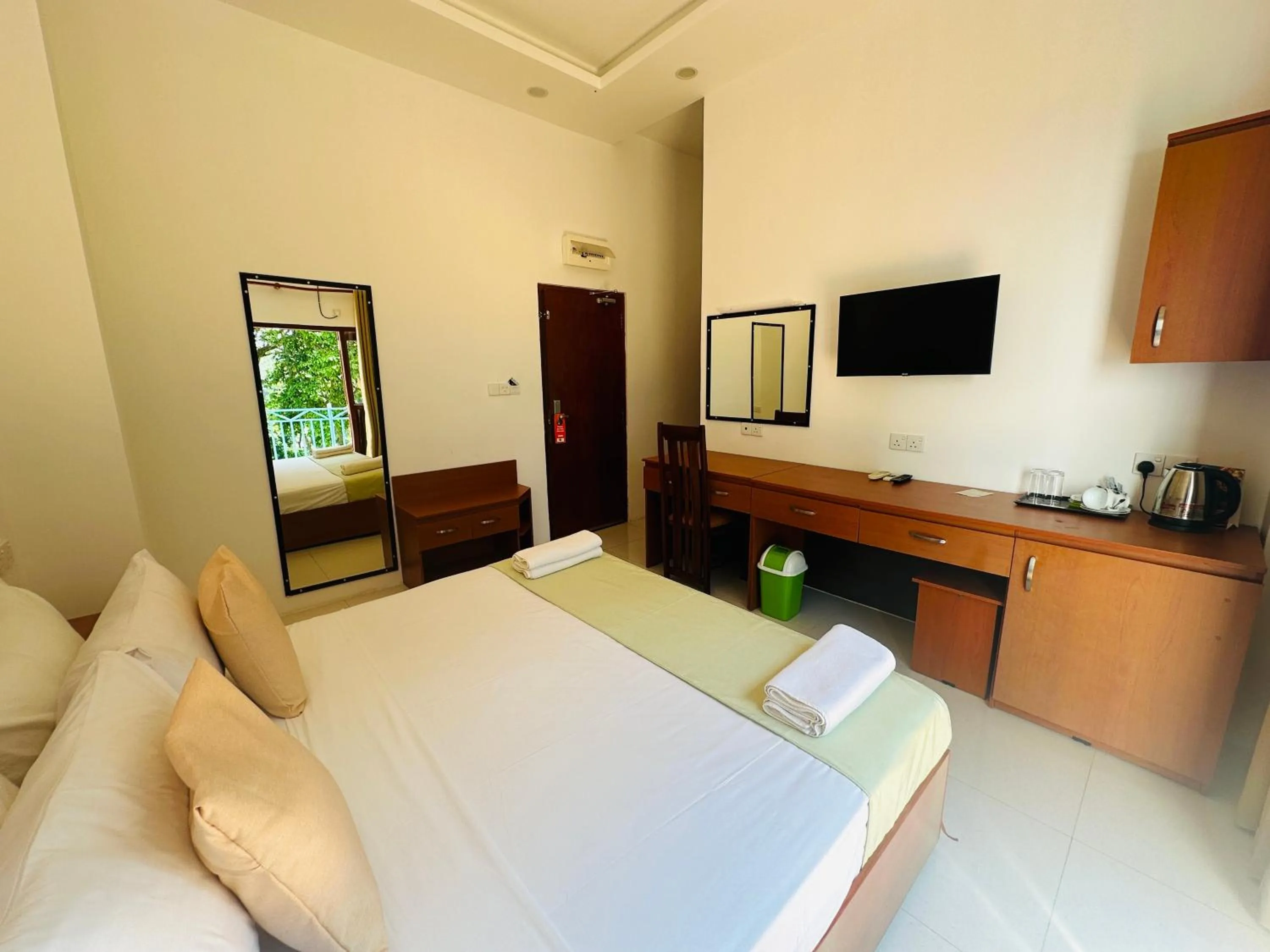 Bed in Moi Ella by DBI