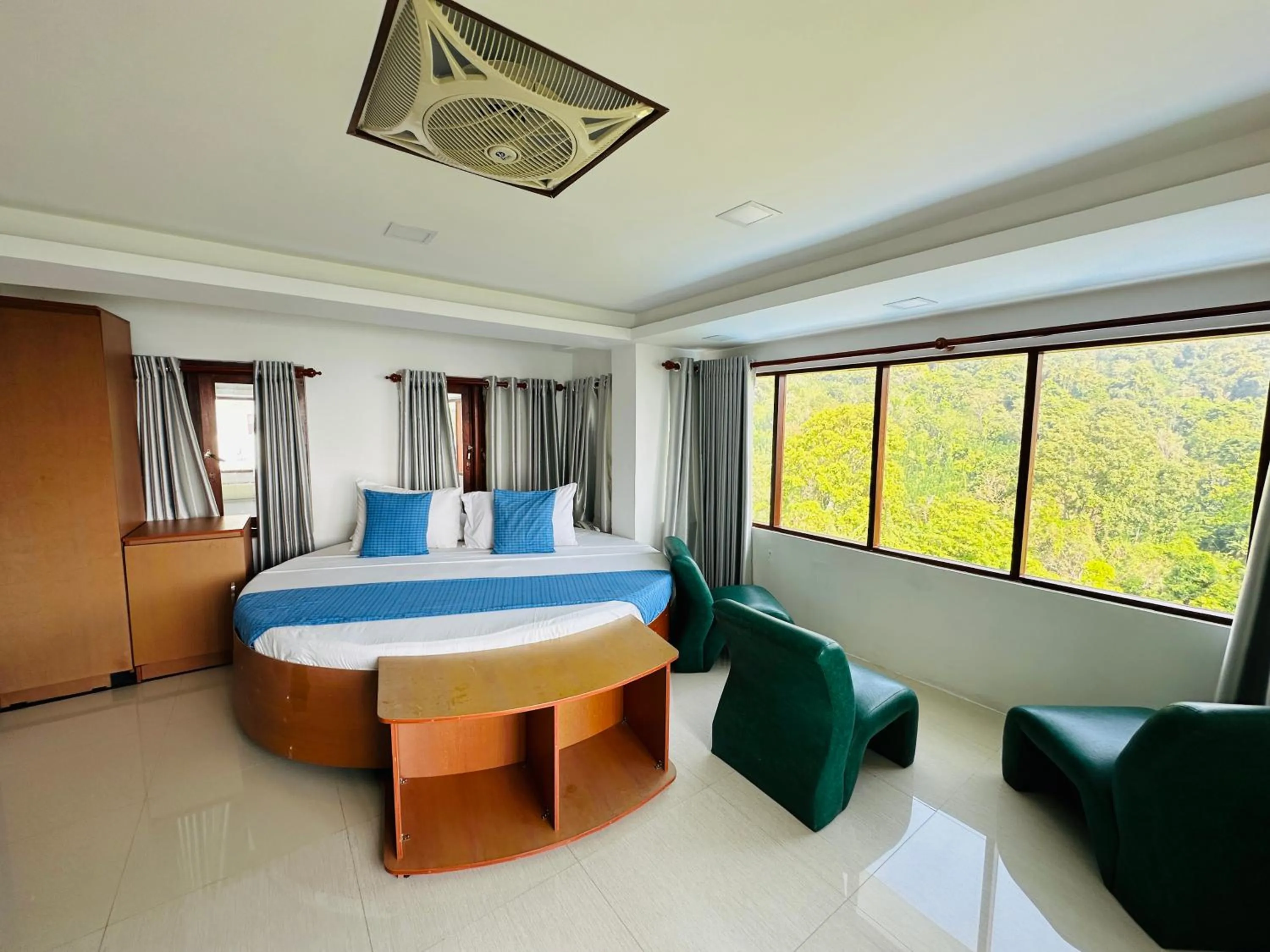 Seating area in Moi Ella by DBI