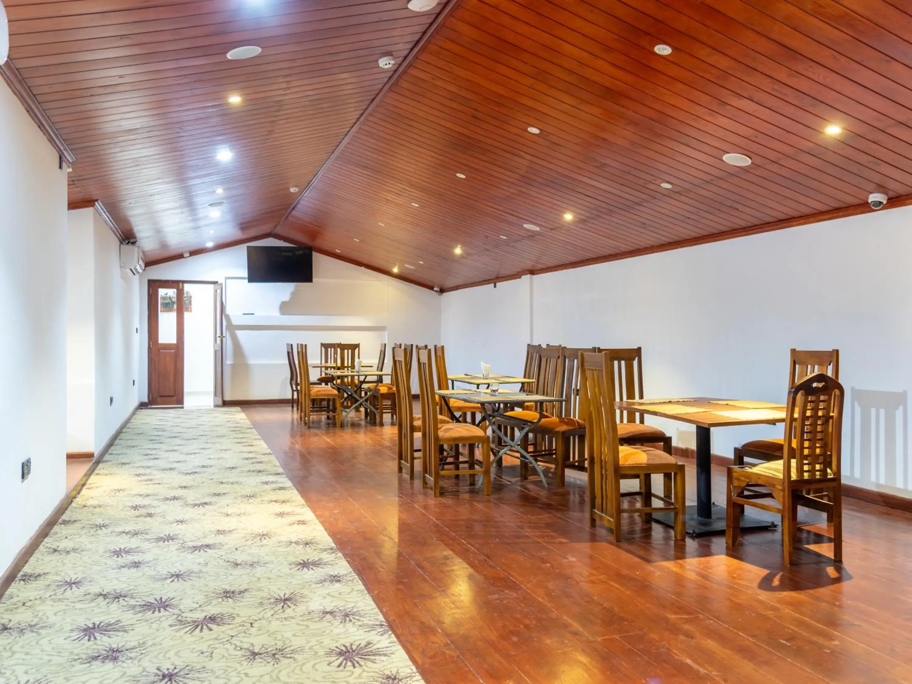 Restaurant/places to eat in Moi Ella by DBI Restaurant/places to eat in Moi Ella by DBI