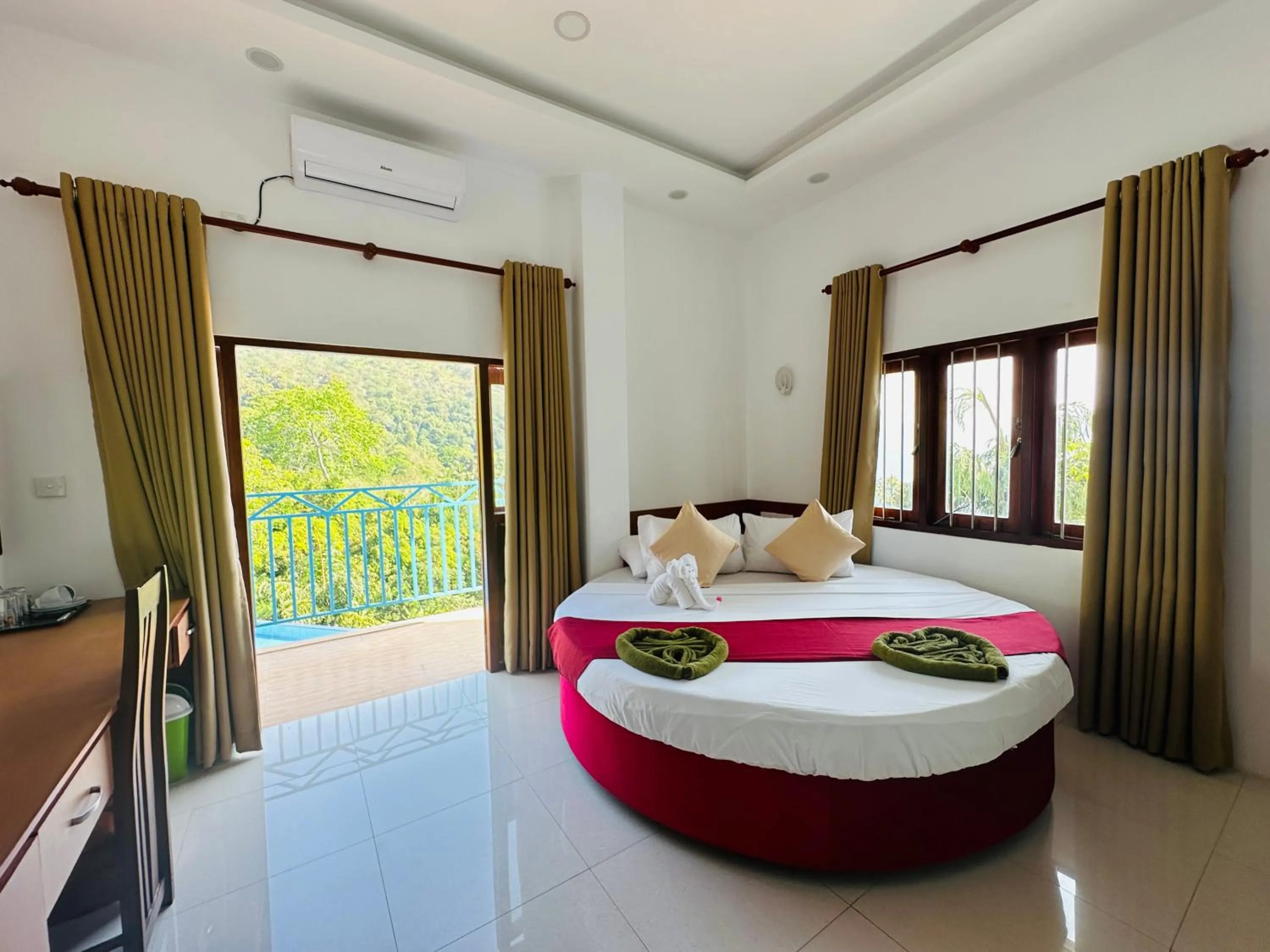 Bed in Moi Ella by DBI