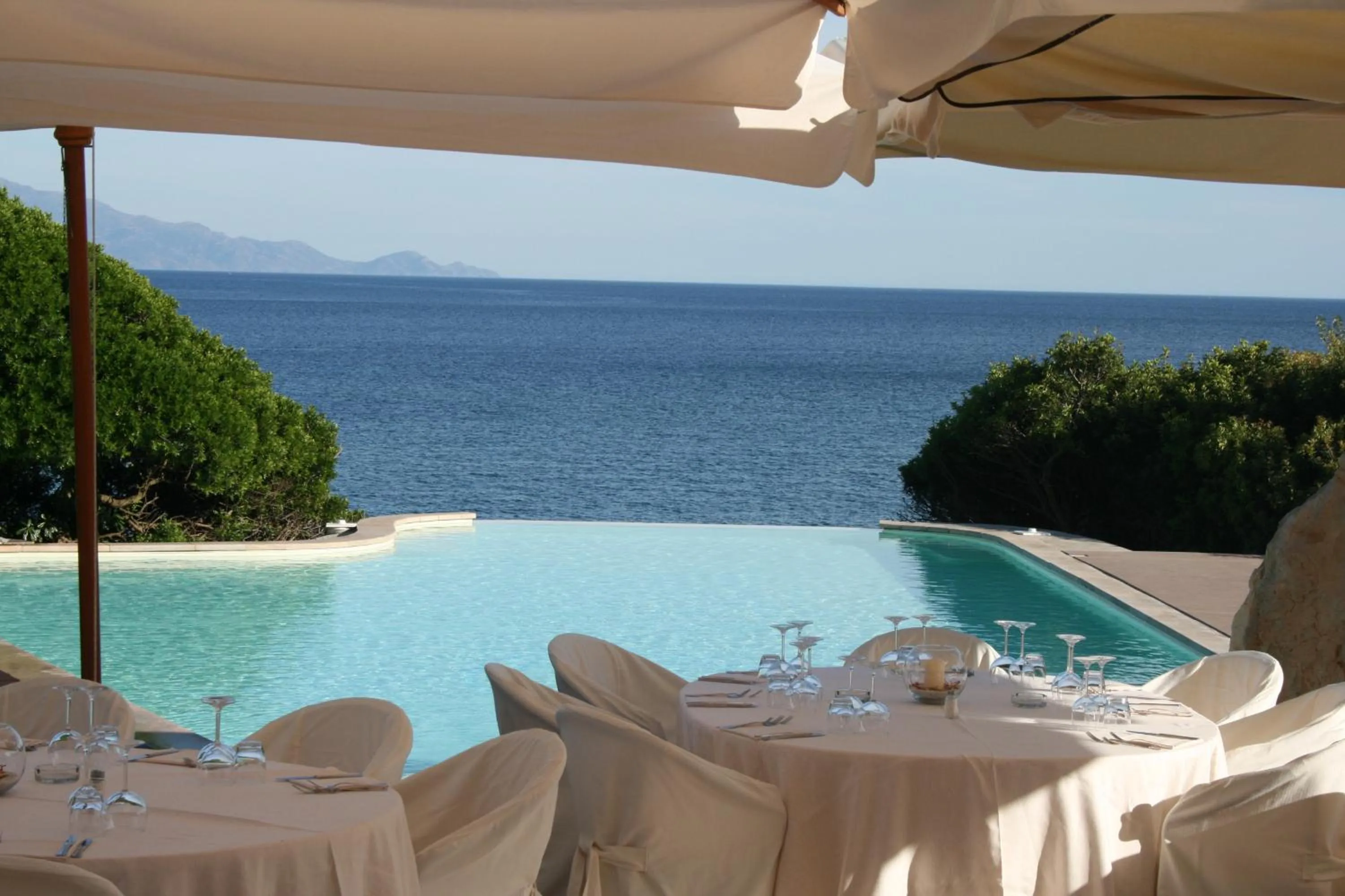 Restaurant/places to eat in Hotel Punta Negra