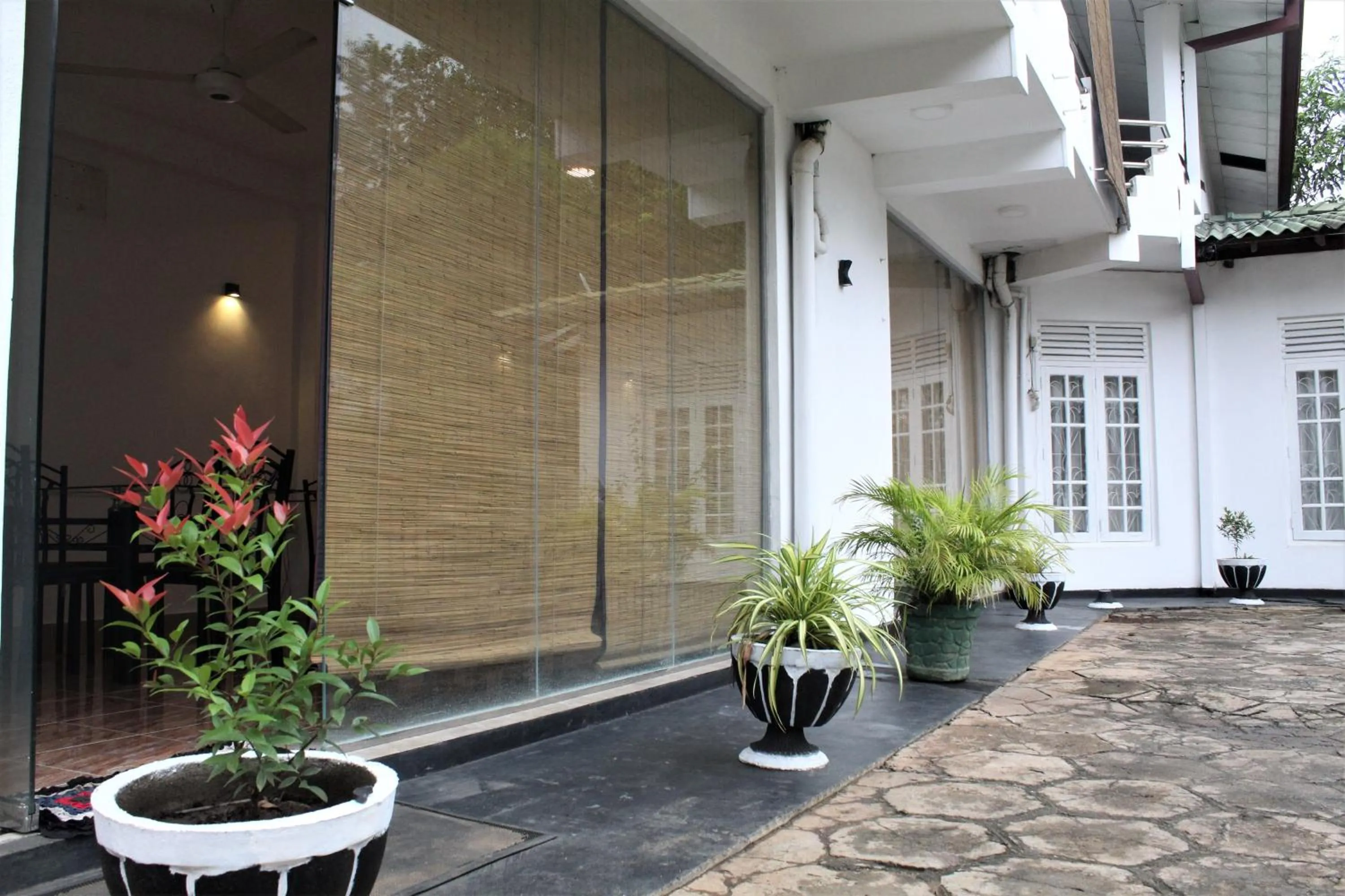 Facade/entrance in The Sisara