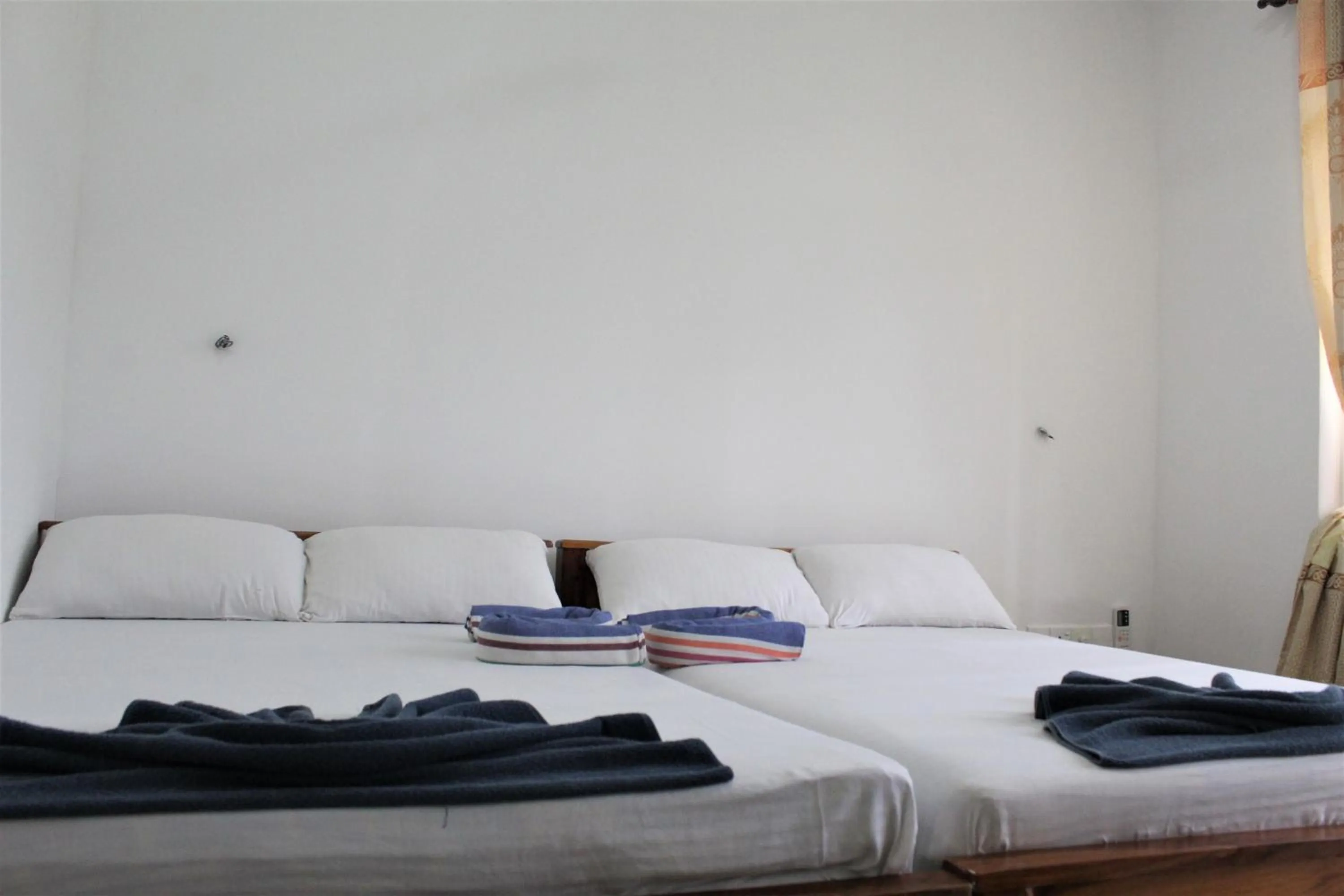 Bedroom, Bed in The Sisara