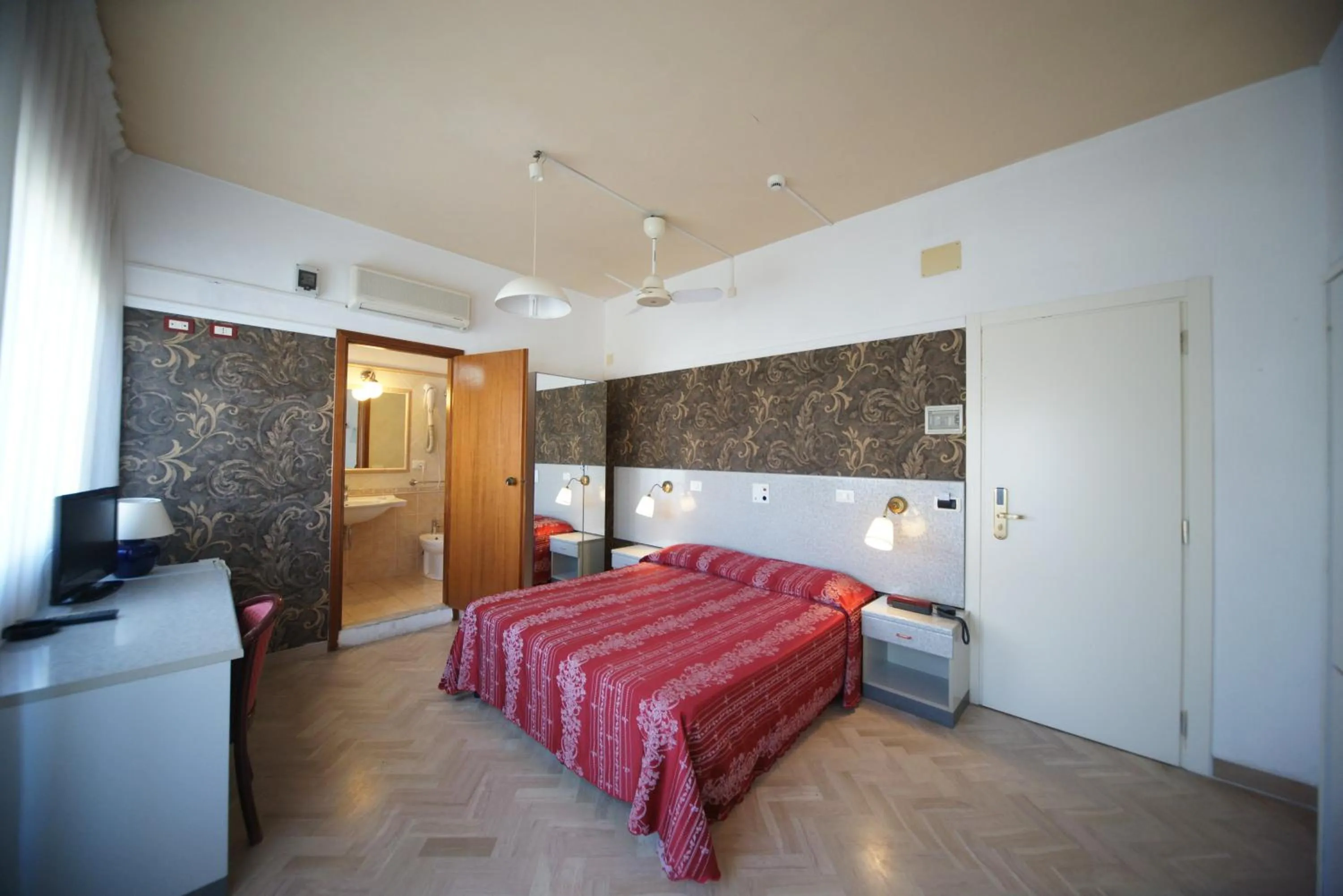 Bed in Hotel Liberty