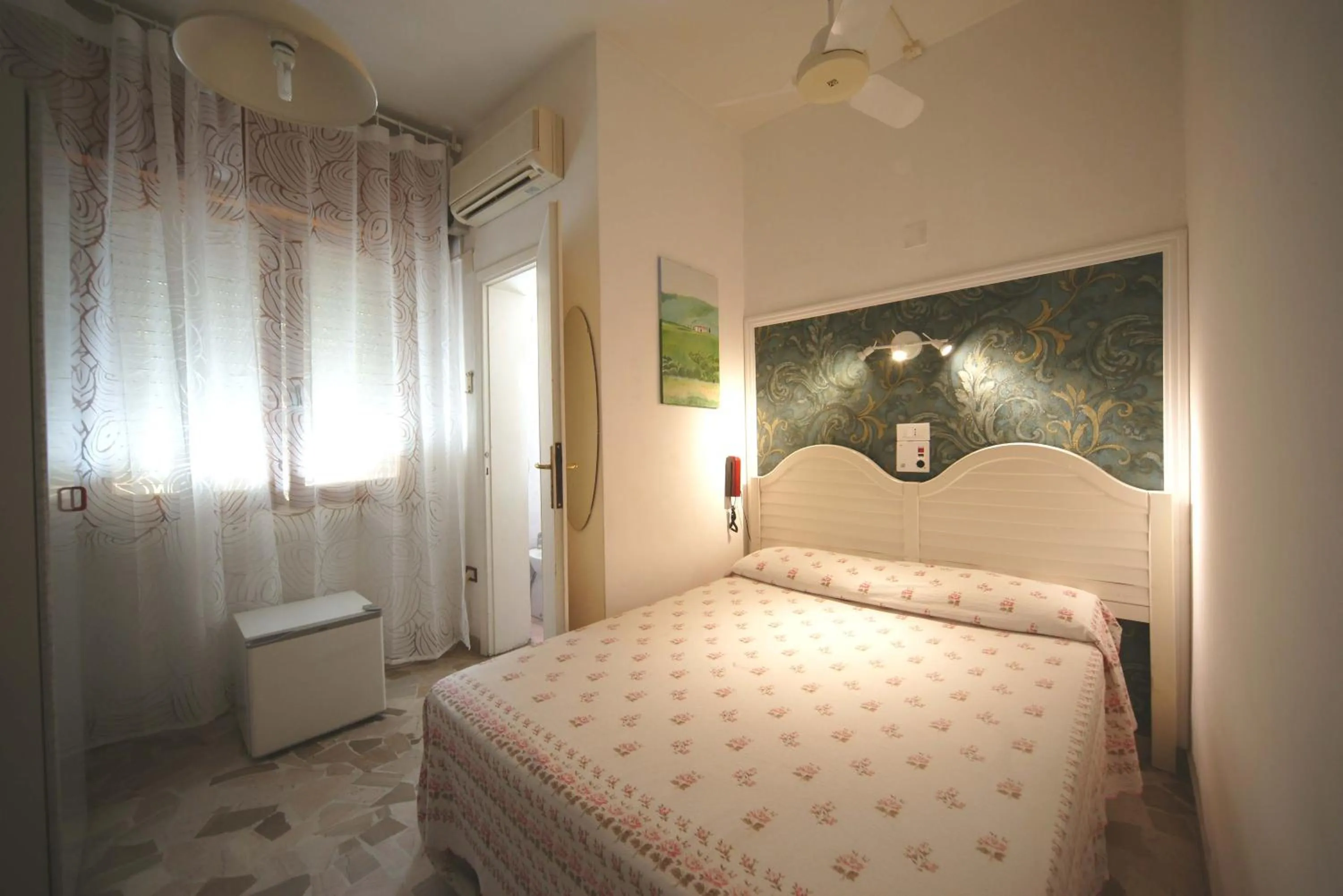 Photo of the whole room, Bed in Hotel Liberty