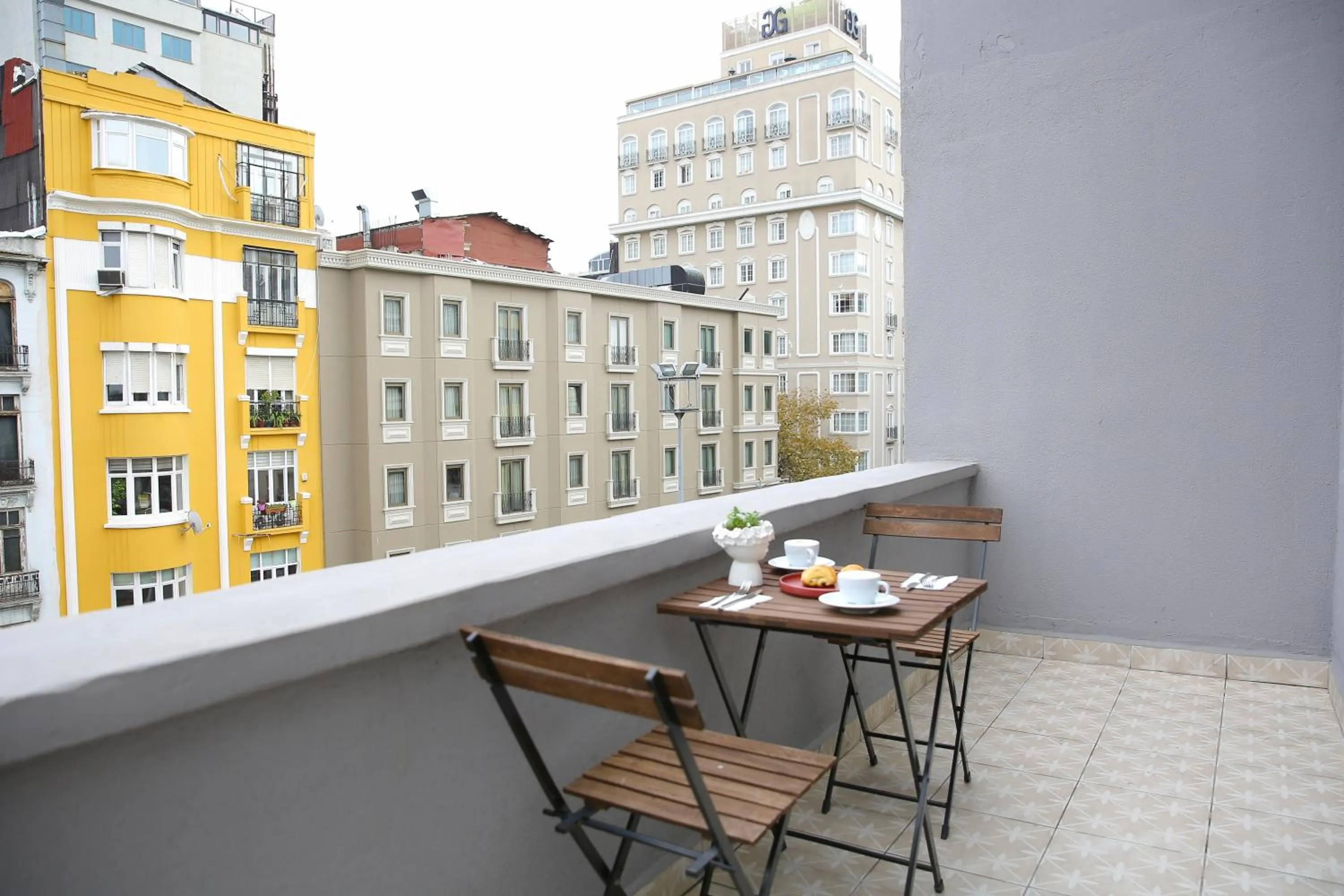 Seating area in ROCO Beyoglu