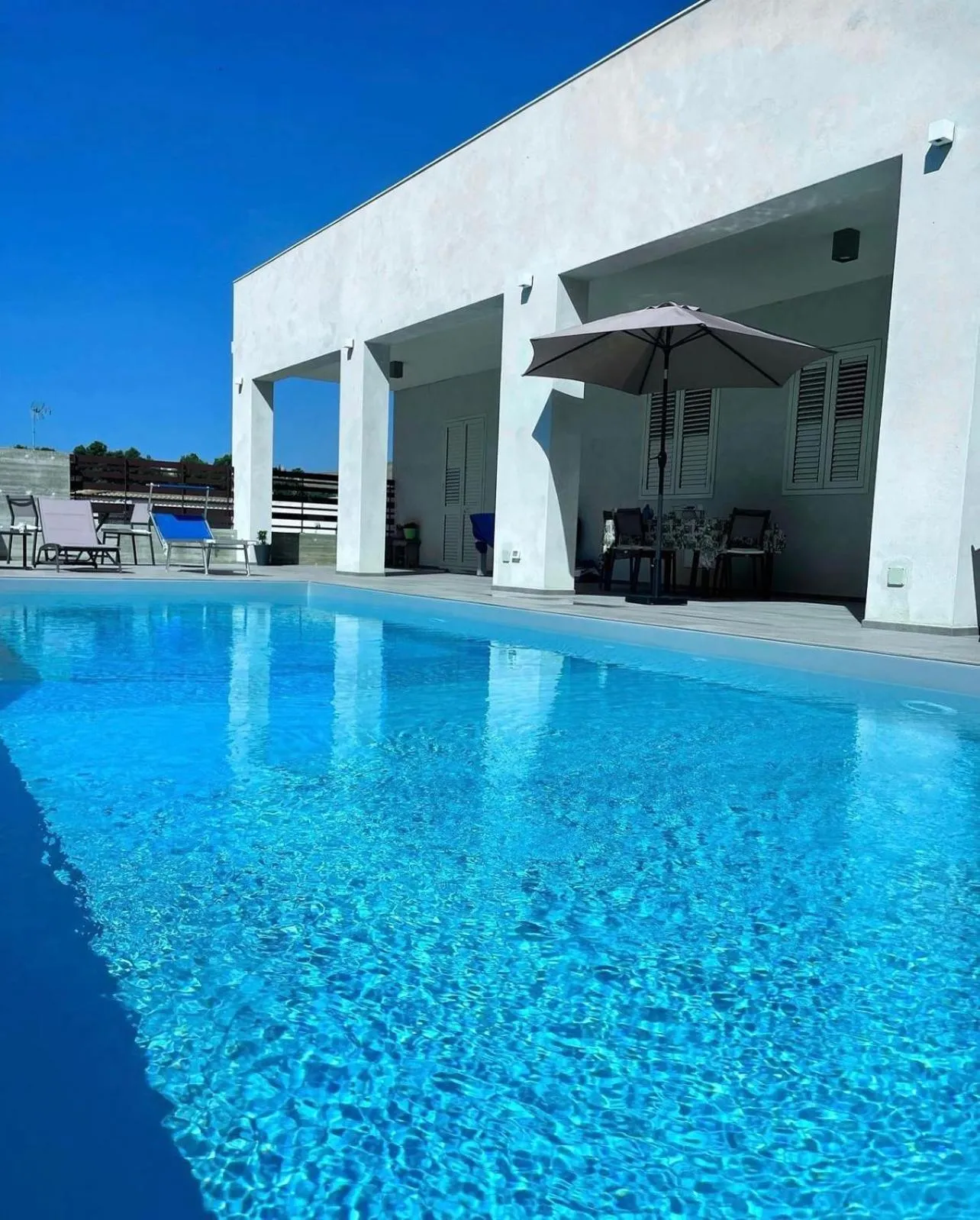 Pool view in B&B Melissa