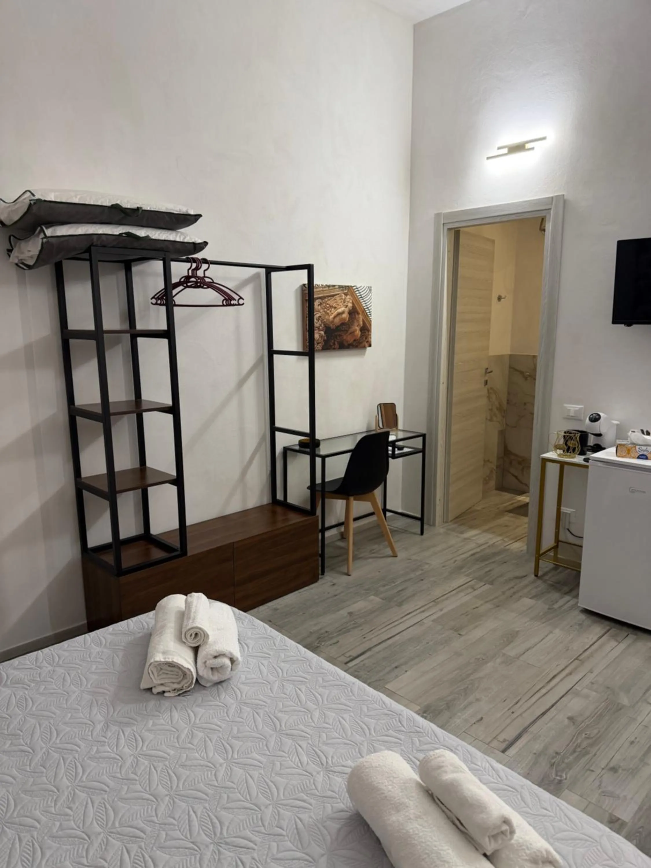 Photo of the whole room, Bed in B&B Melissa