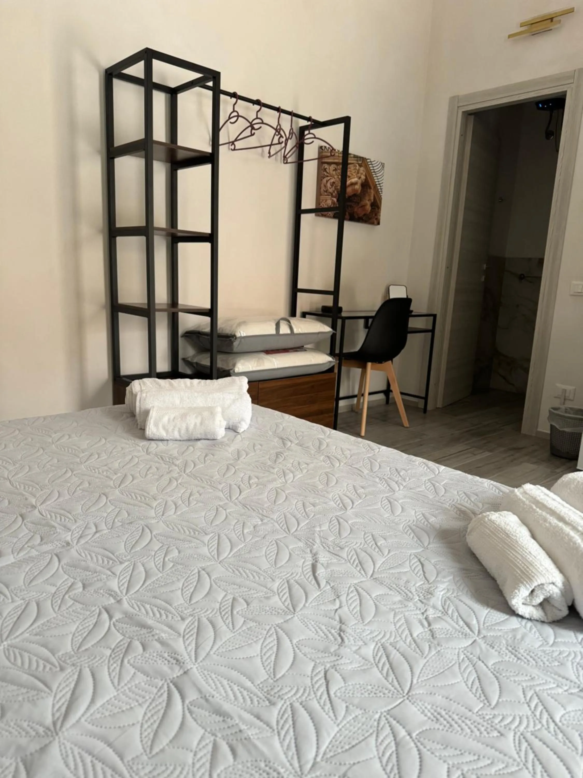 Photo of the whole room, Bed in B&B Melissa