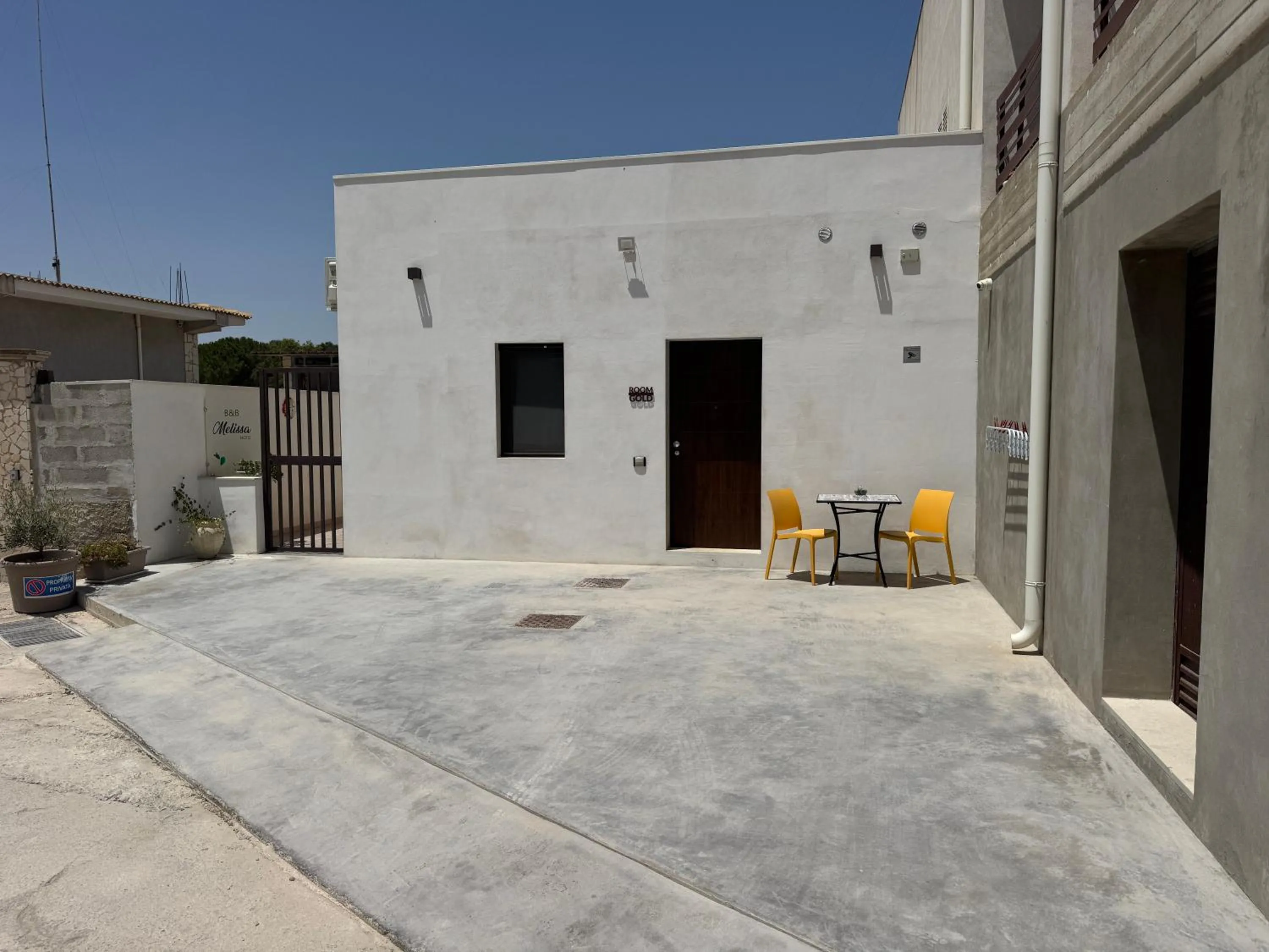 Parking in B&B Melissa