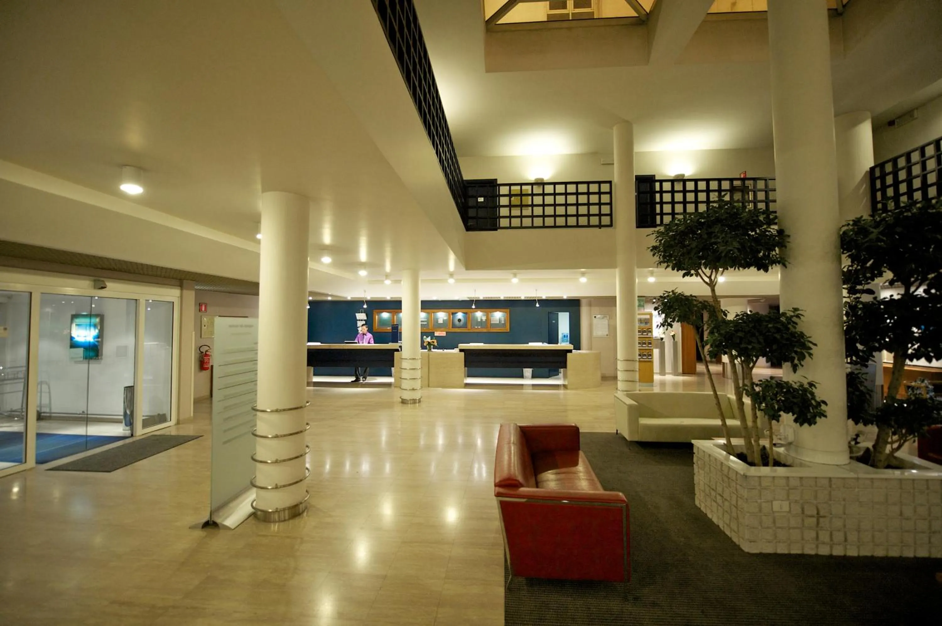 Lobby or reception in Novotel Firenze Nord Aeroporto