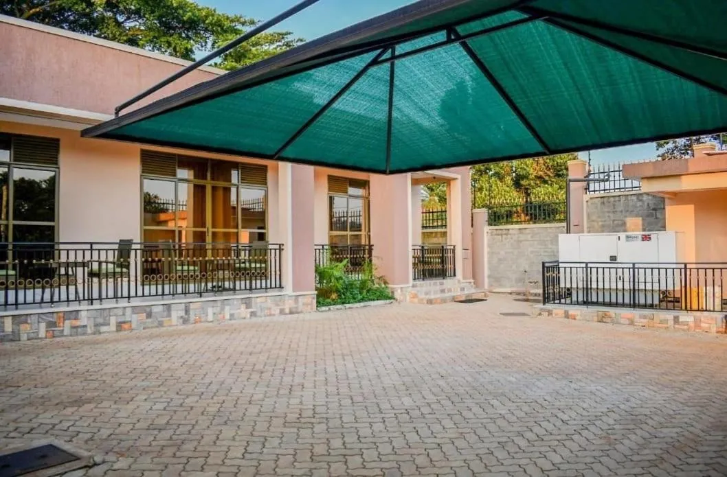 Studio - Sleeps 2 - Free Airport Pickup