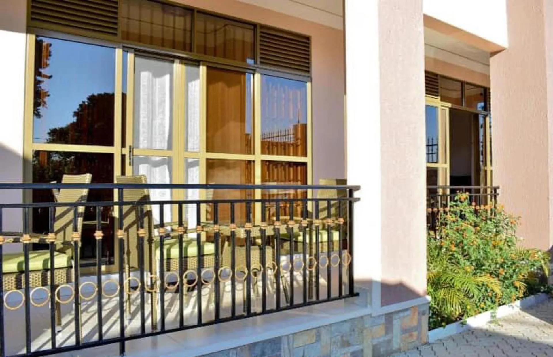 Studio - Sleeps 2 - Free Airport Pickup