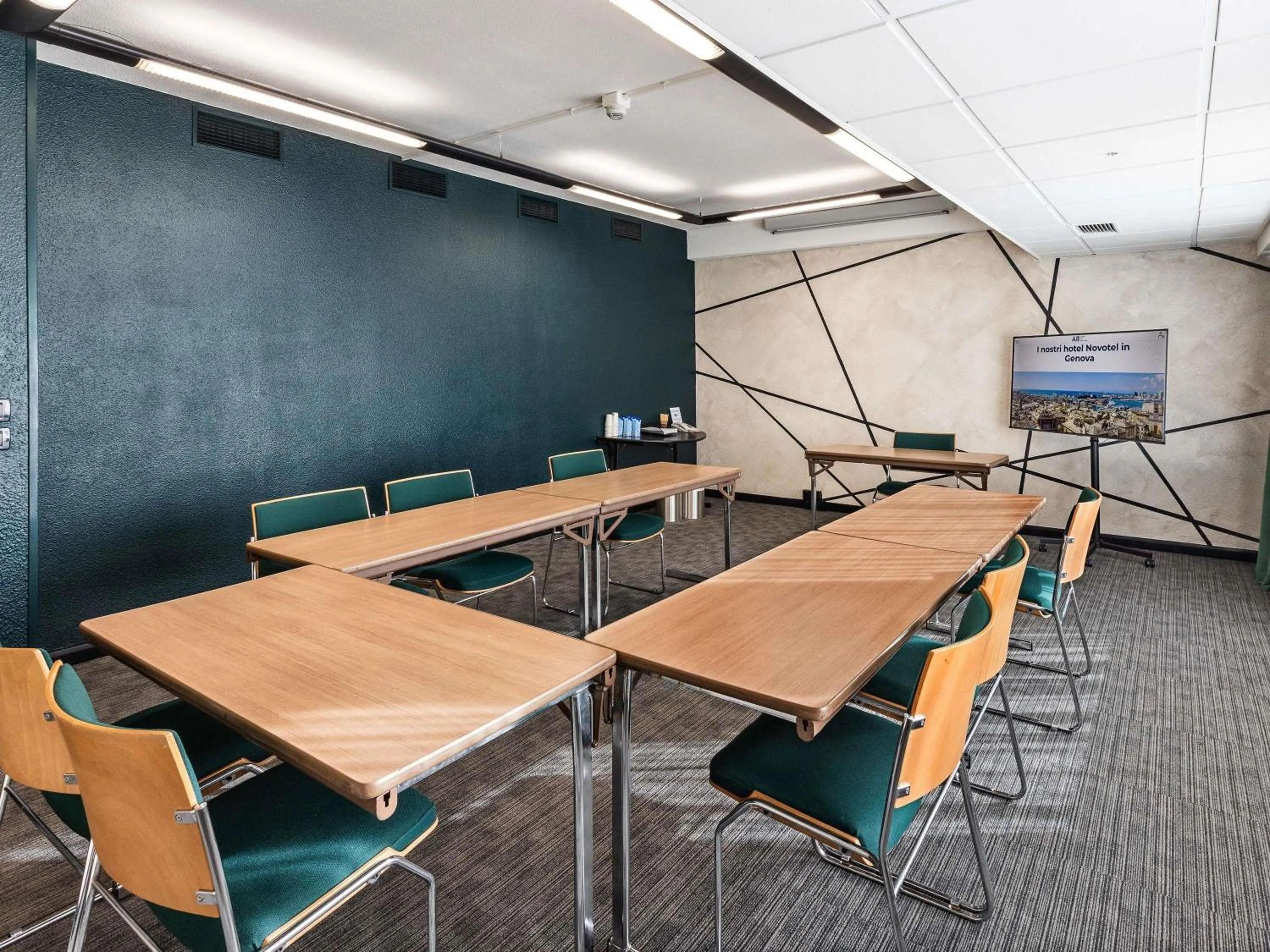 Meeting/conference room in Novotel Genova City