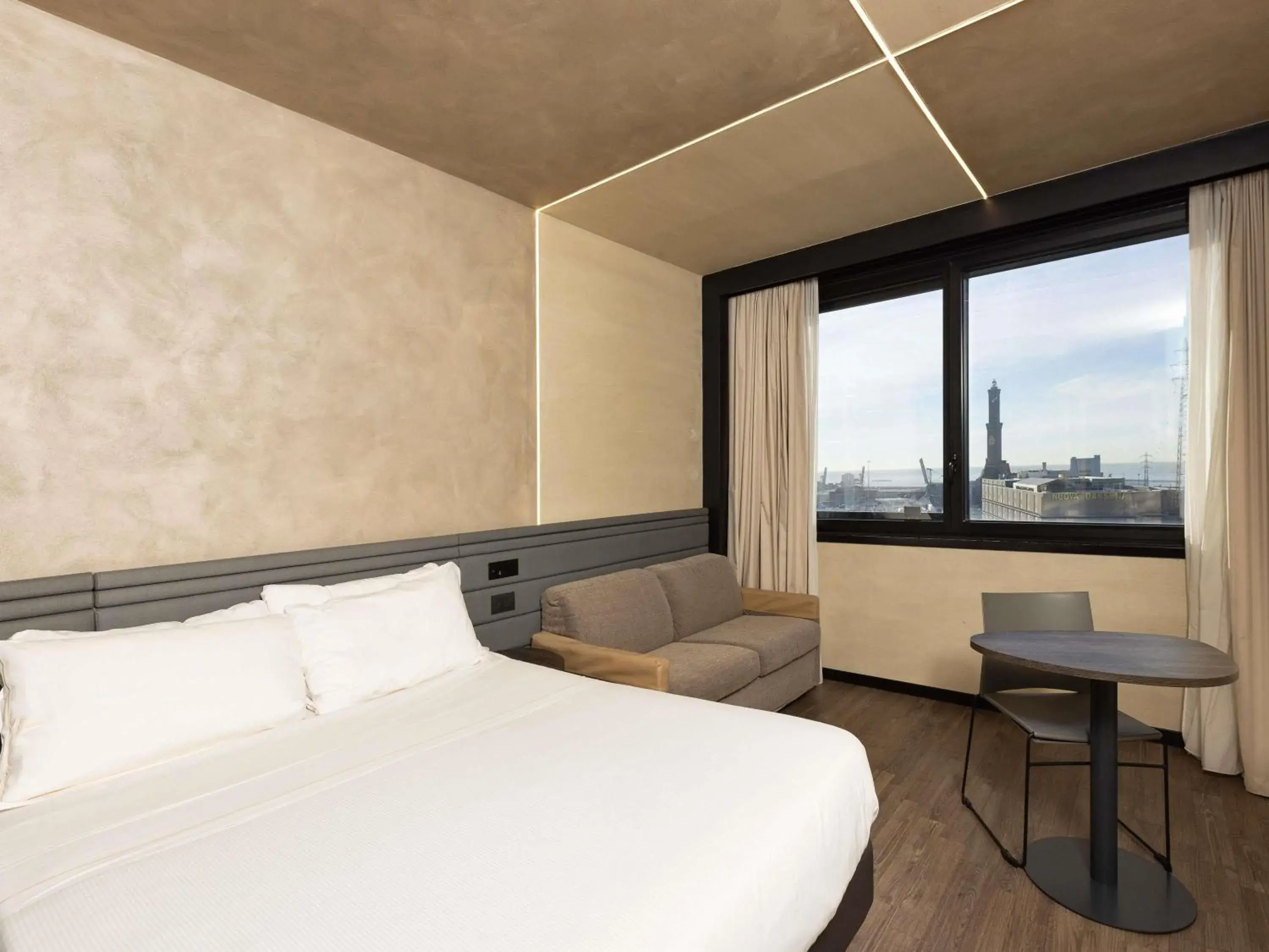 Bedroom, Bed in Novotel Genova City Bedroom, Bed in Novotel Genova City