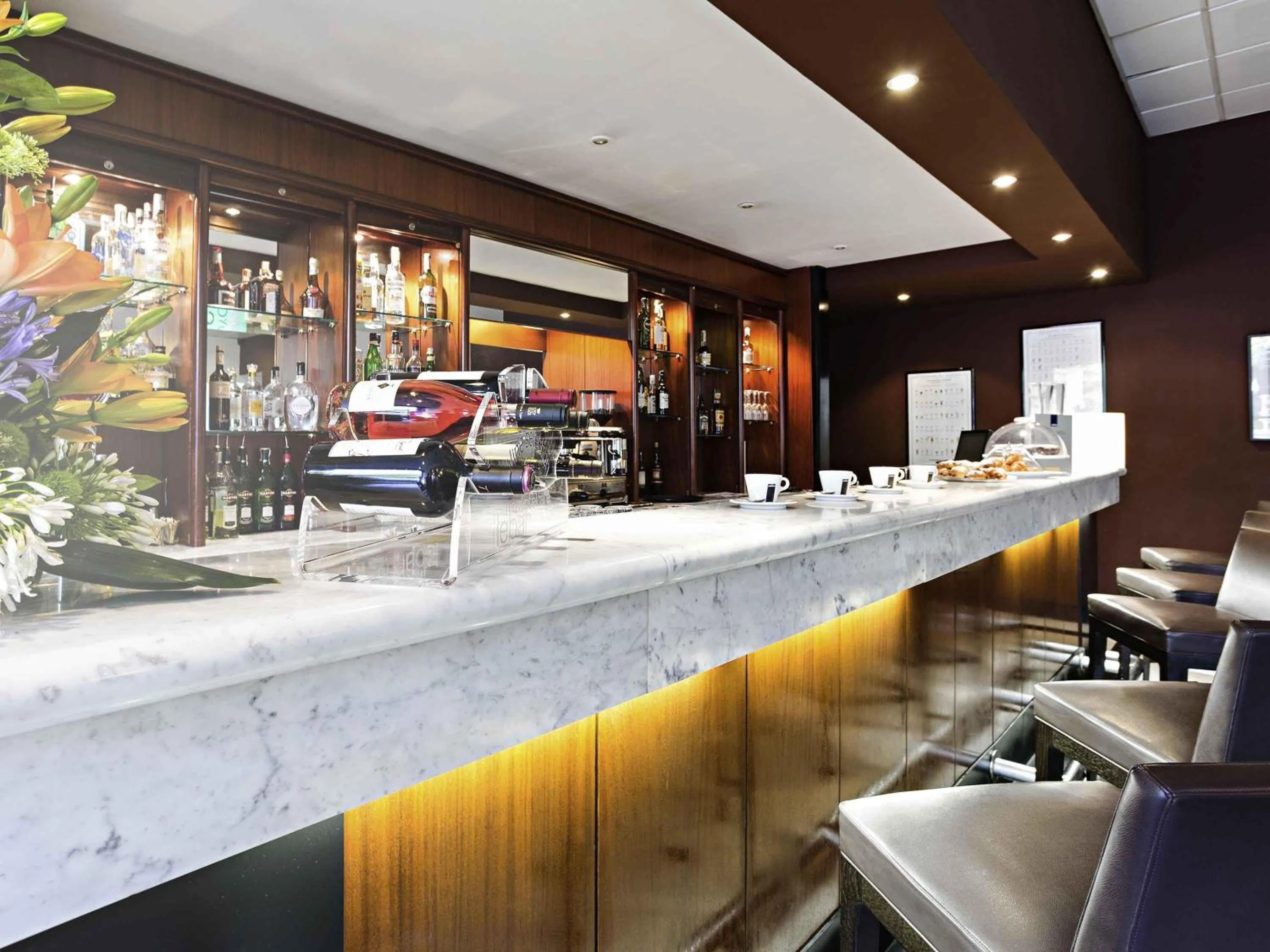 Lounge or bar in Novotel Genova City