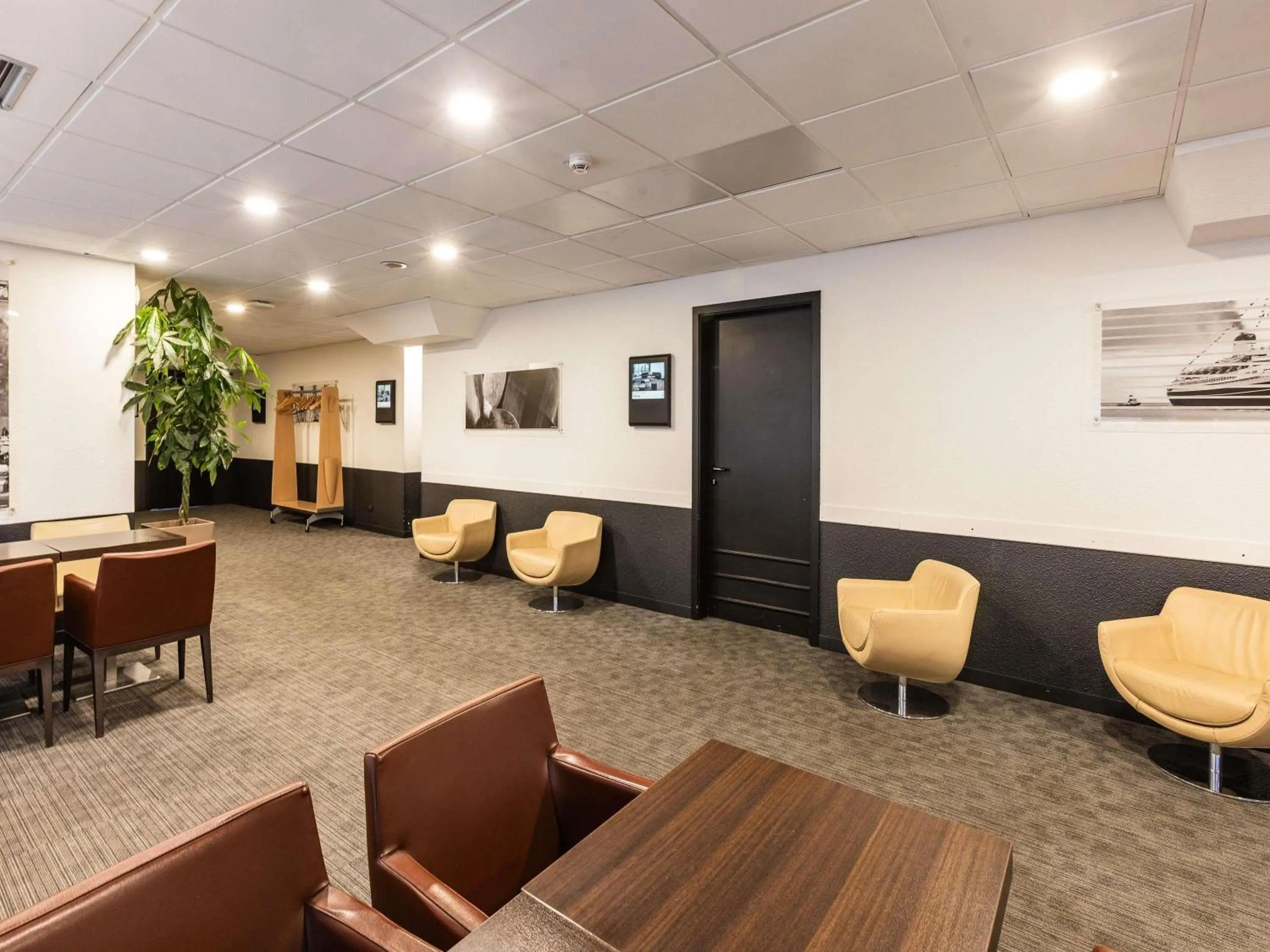 Meeting/conference room in Novotel Genova City