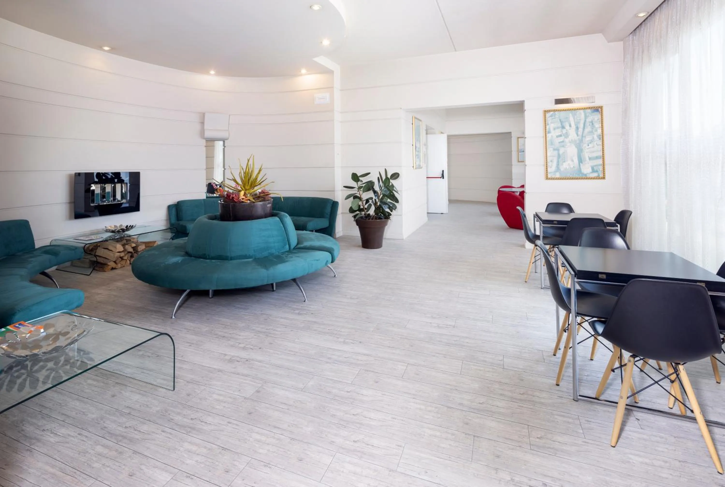 Lobby or reception in Best Western Plus Hotel Farnese