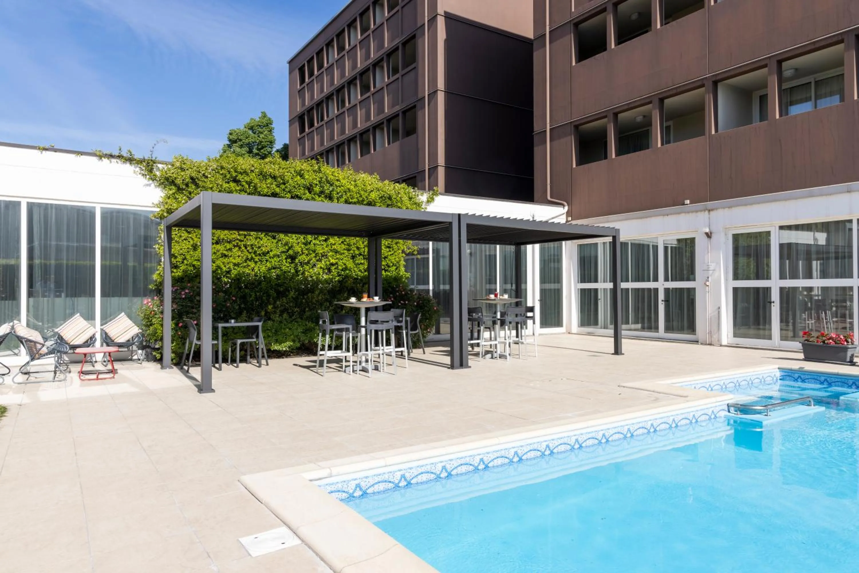 Swimming pool in Best Western Plus Hotel Farnese