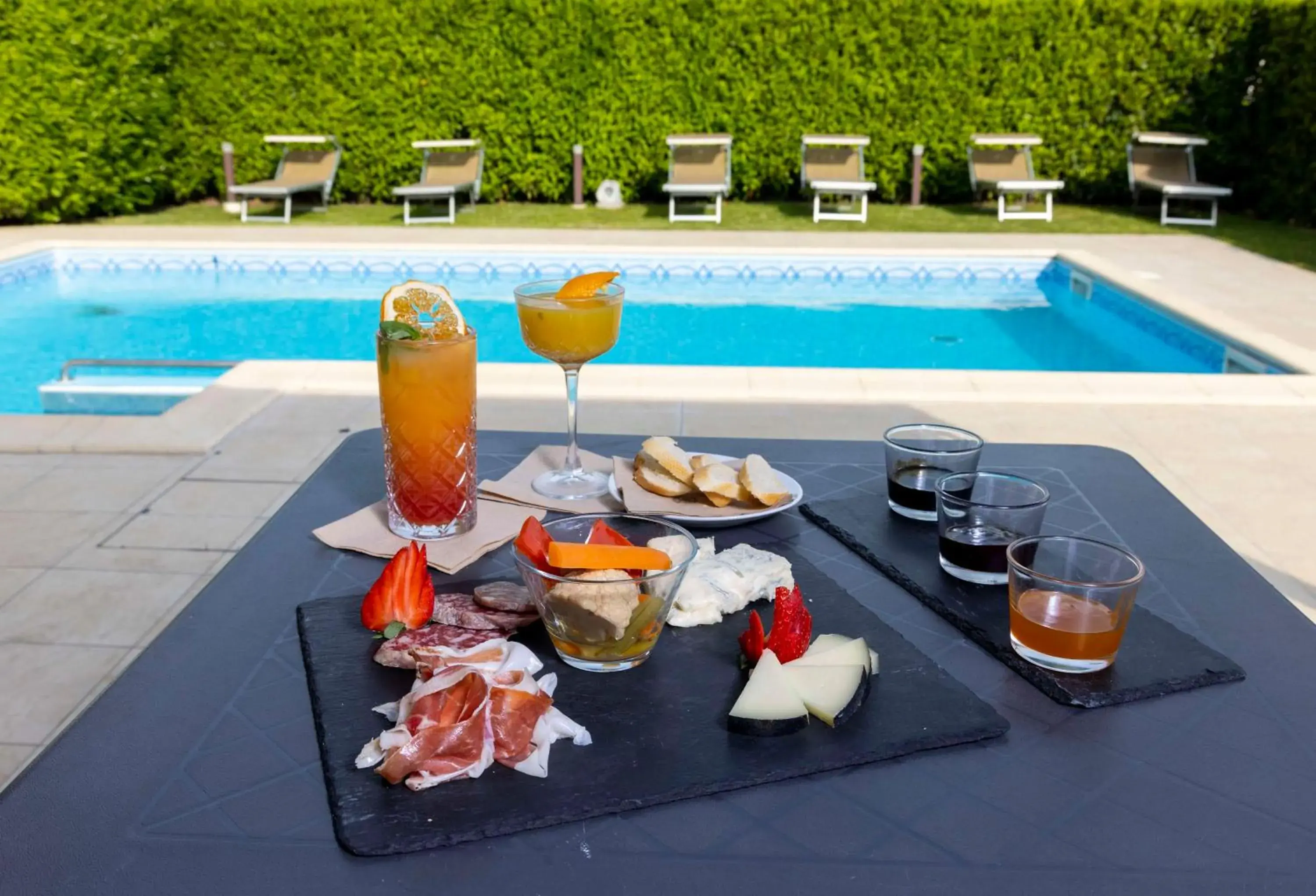 Lounge or bar in Best Western Plus Hotel Farnese Lounge or bar in Best Western Plus Hotel Farnese