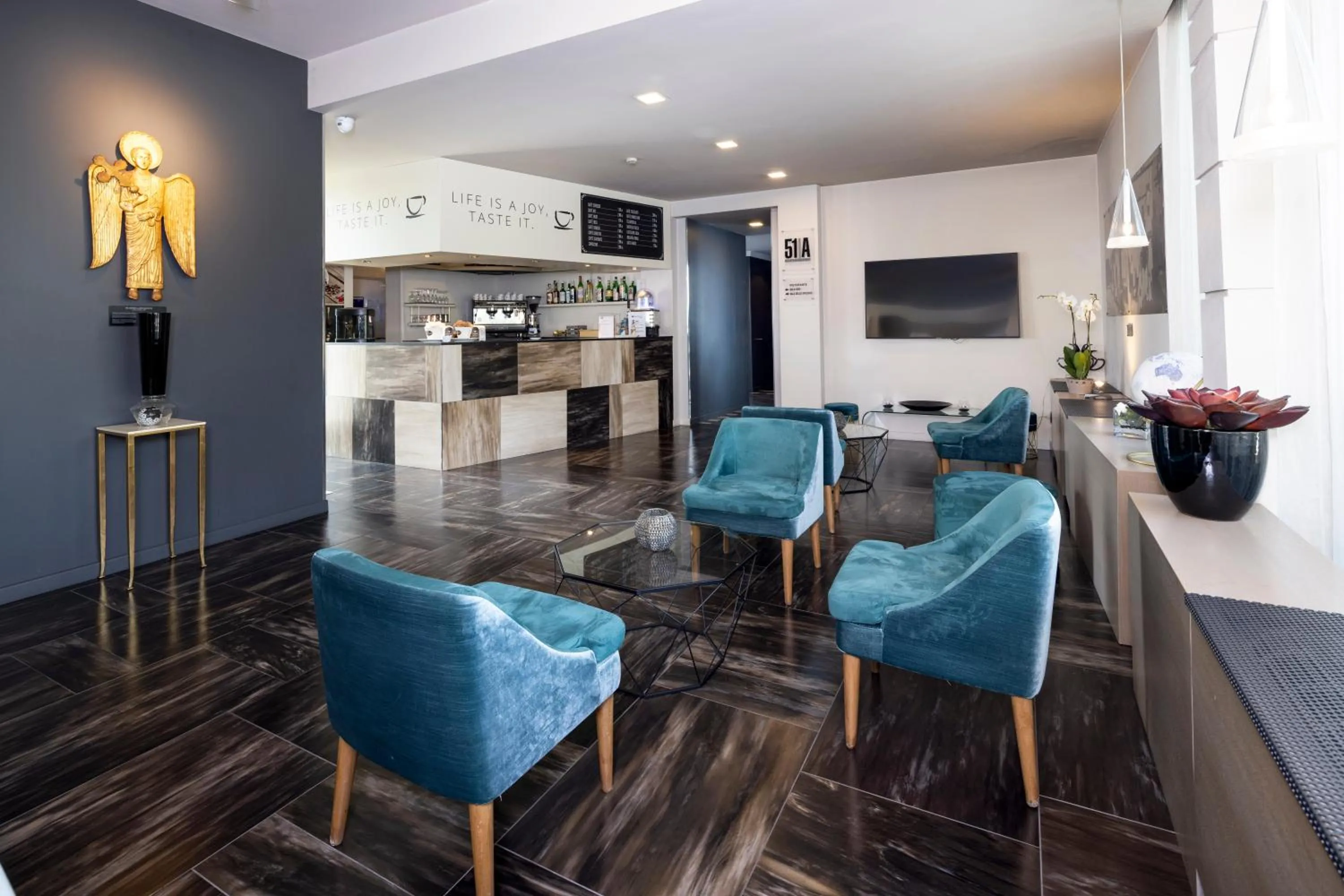 Lounge or bar in Best Western Plus Hotel Farnese