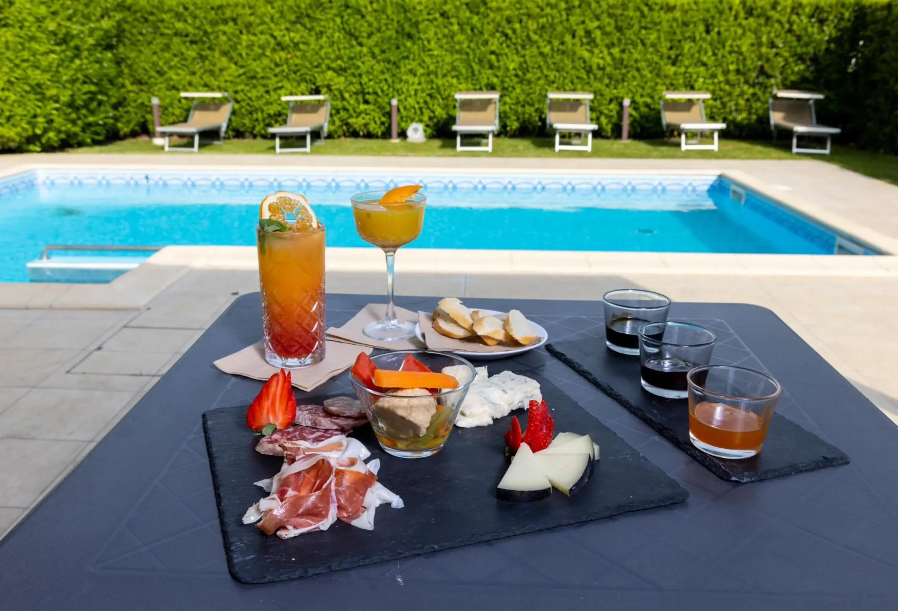 Swimming pool in Best Western Plus Hotel Farnese Swimming pool in Best Western Plus Hotel Farnese