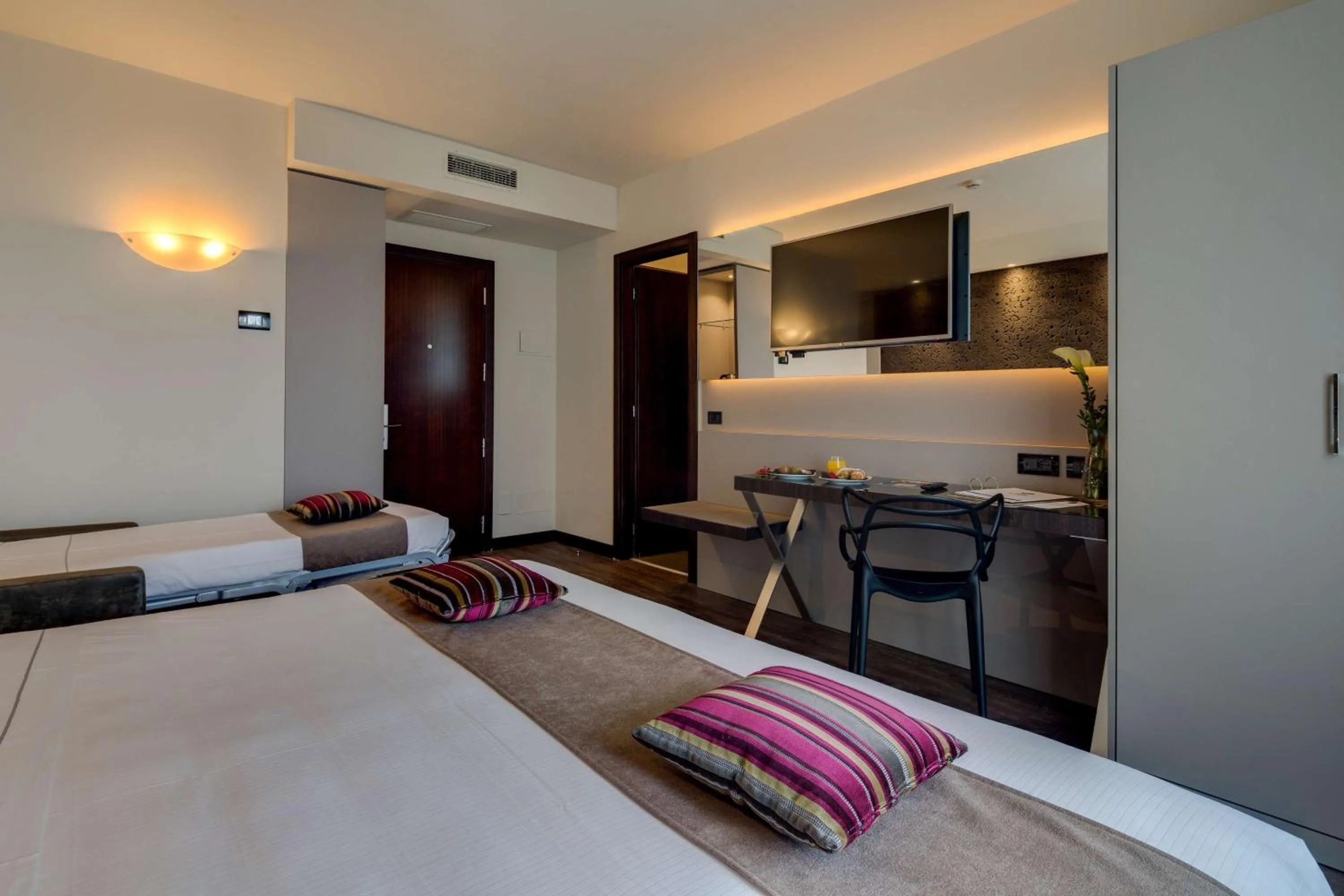 Bedroom, Bed in Best Western Plus Hotel Farnese