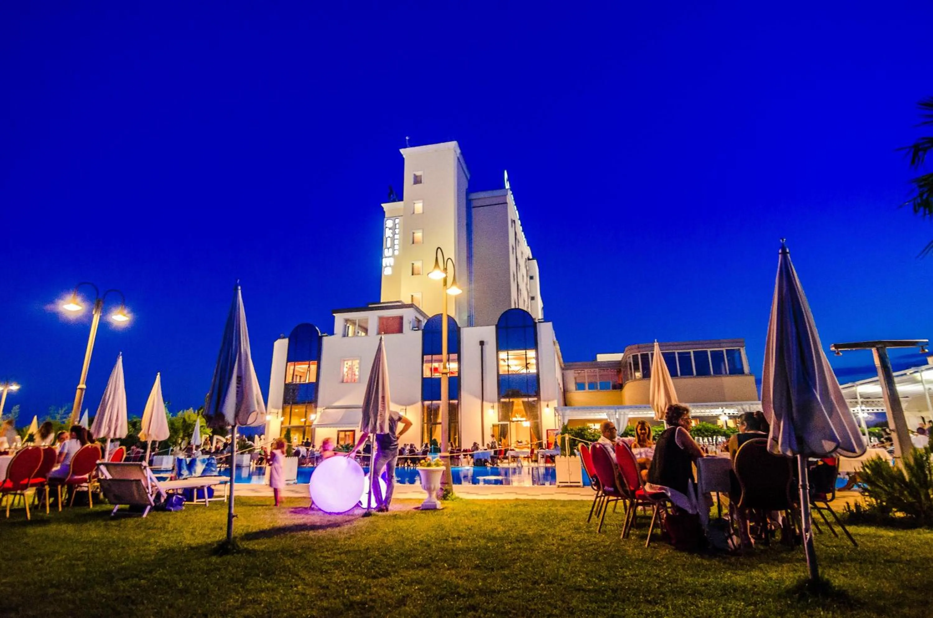 Property building in Zanhotel Centergross