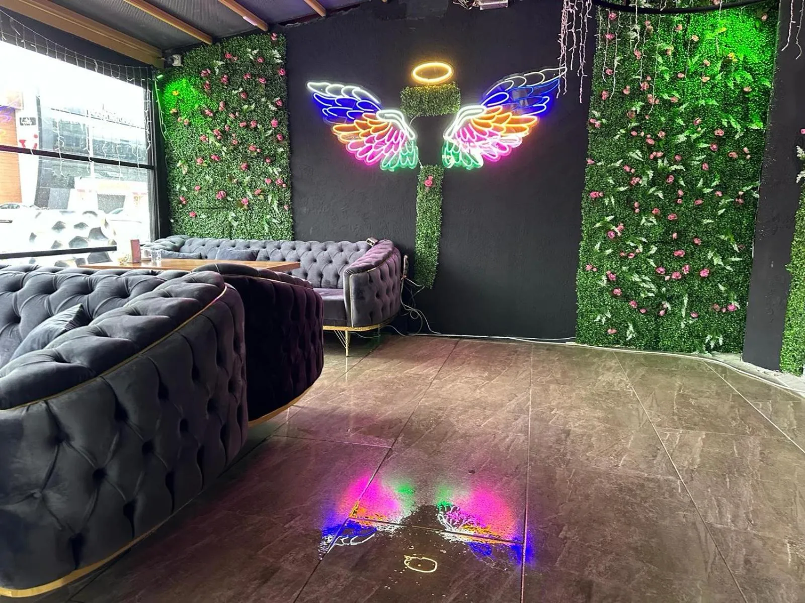 Grand Niki Hotel & Spa