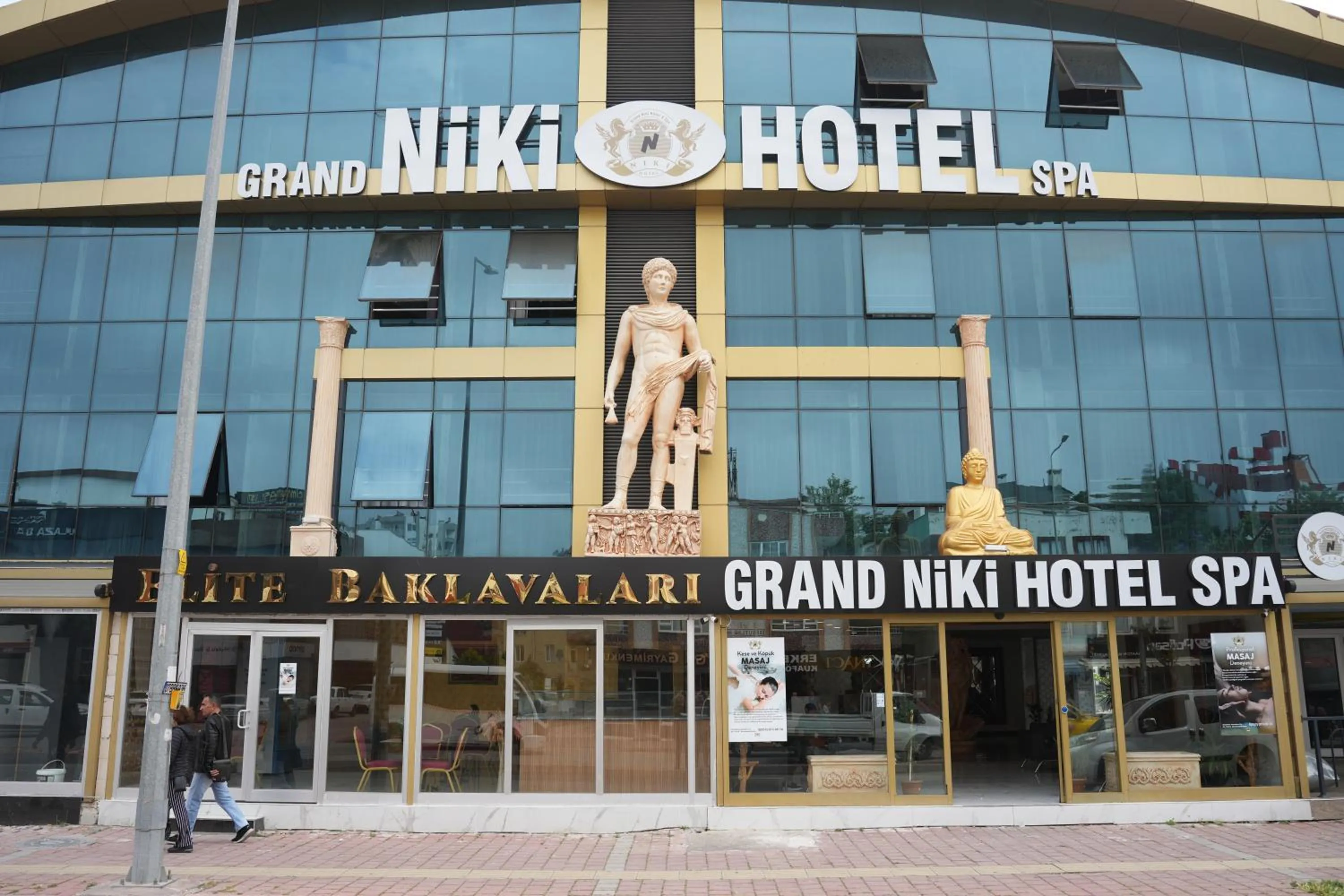 Property building in Grand Niki Hotel & Spa