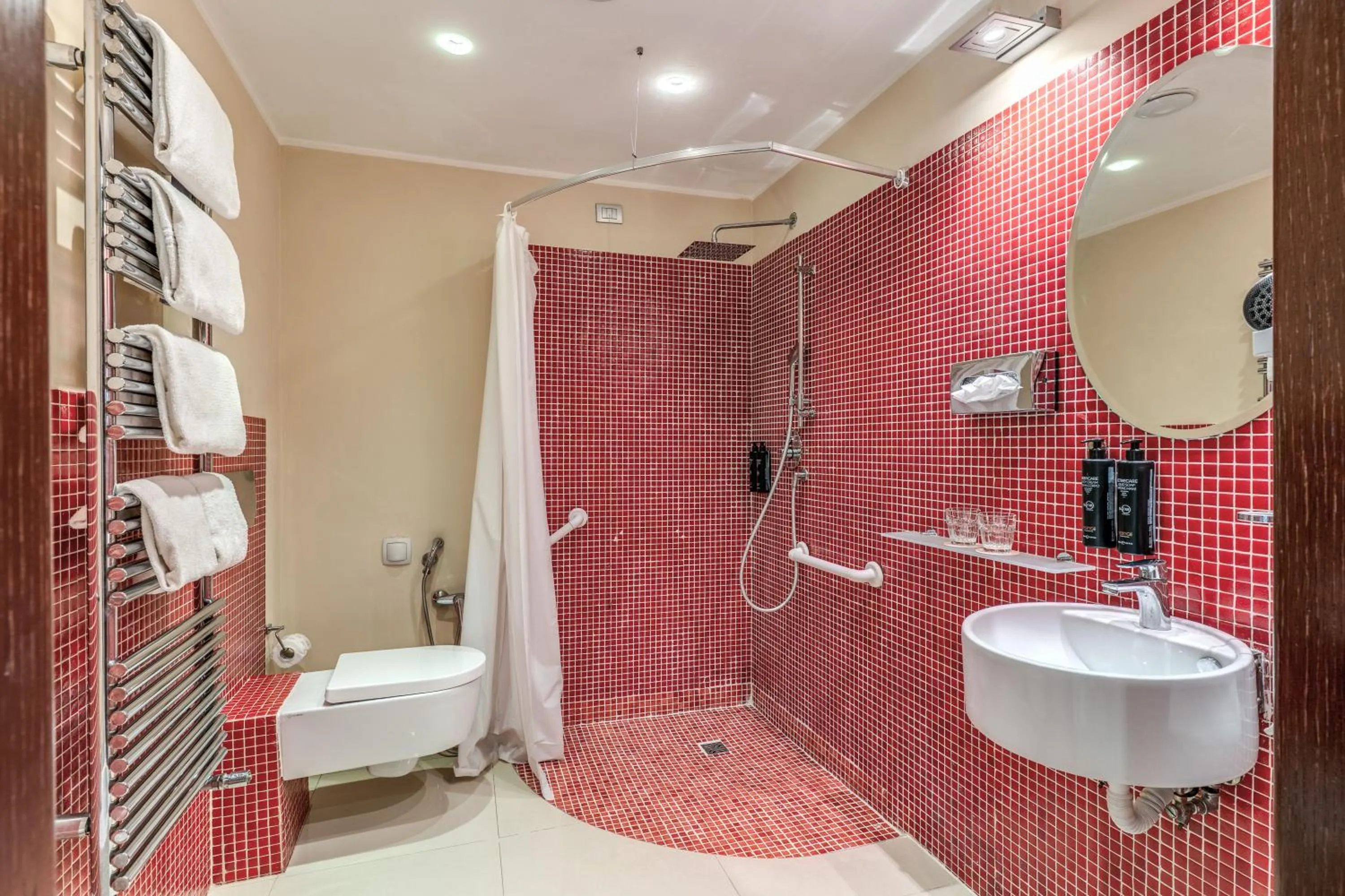 Shower in La Griffe Hotel Roma