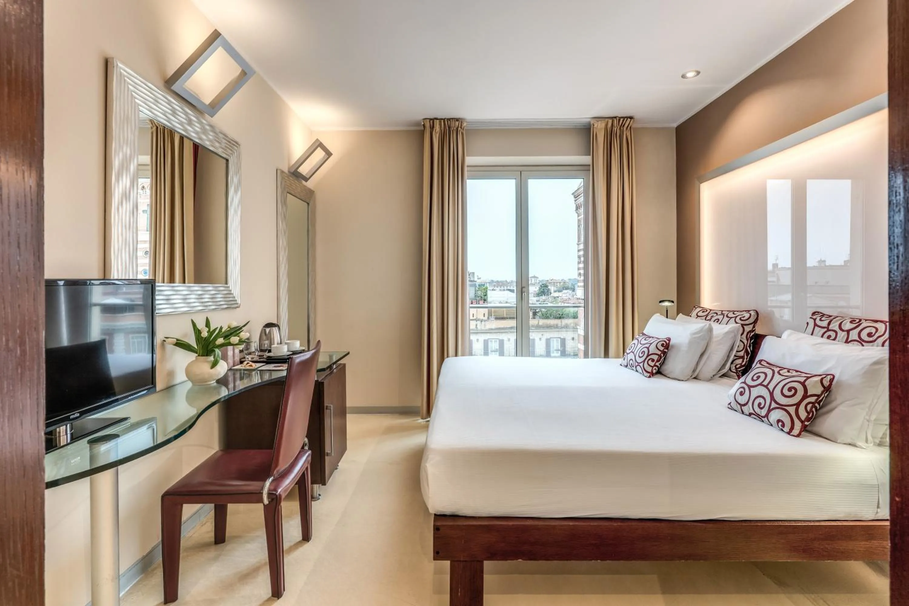 Bed in La Griffe Hotel Roma