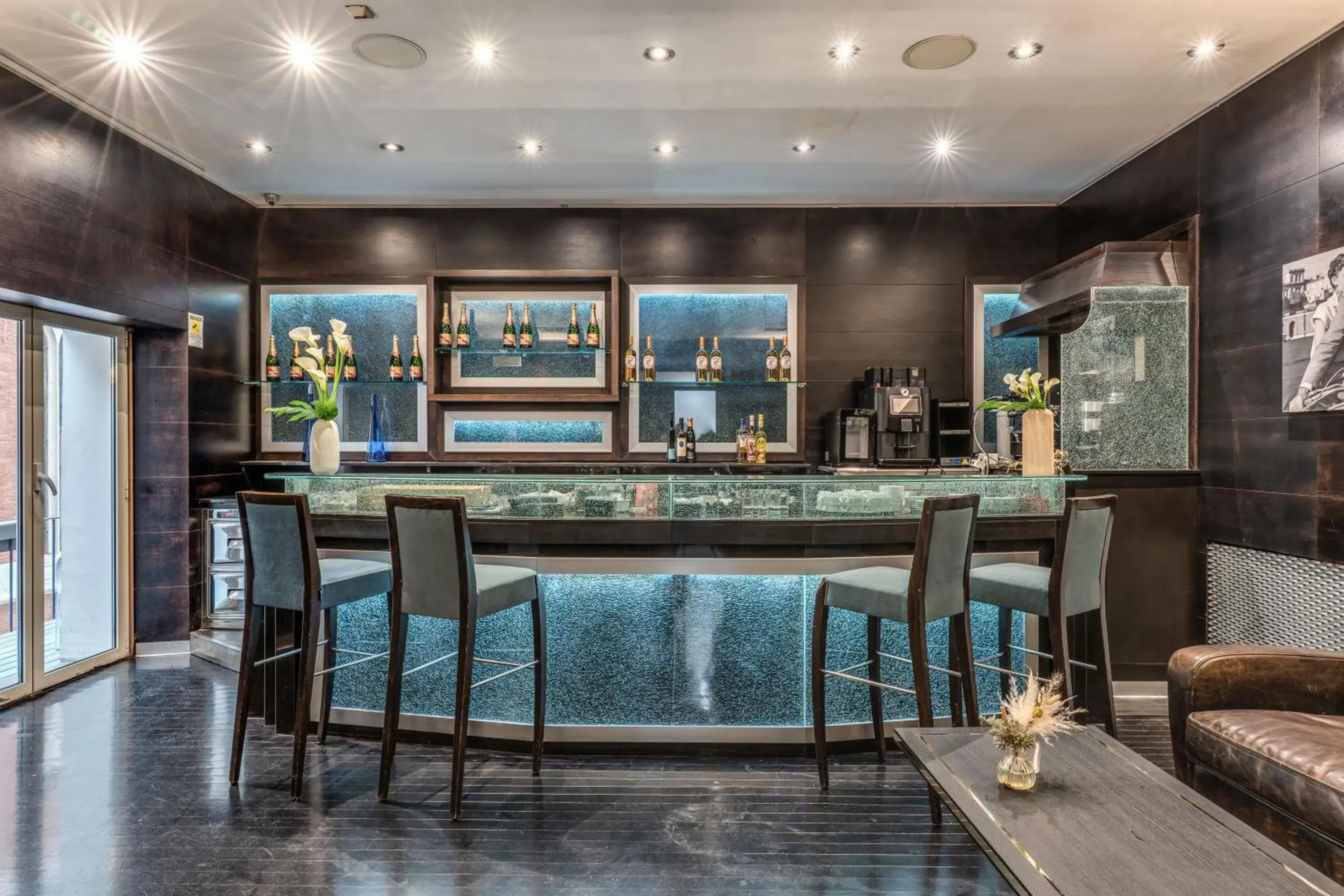 Lounge or bar in La Griffe Hotel Roma Lounge or bar in La Griffe Hotel Roma